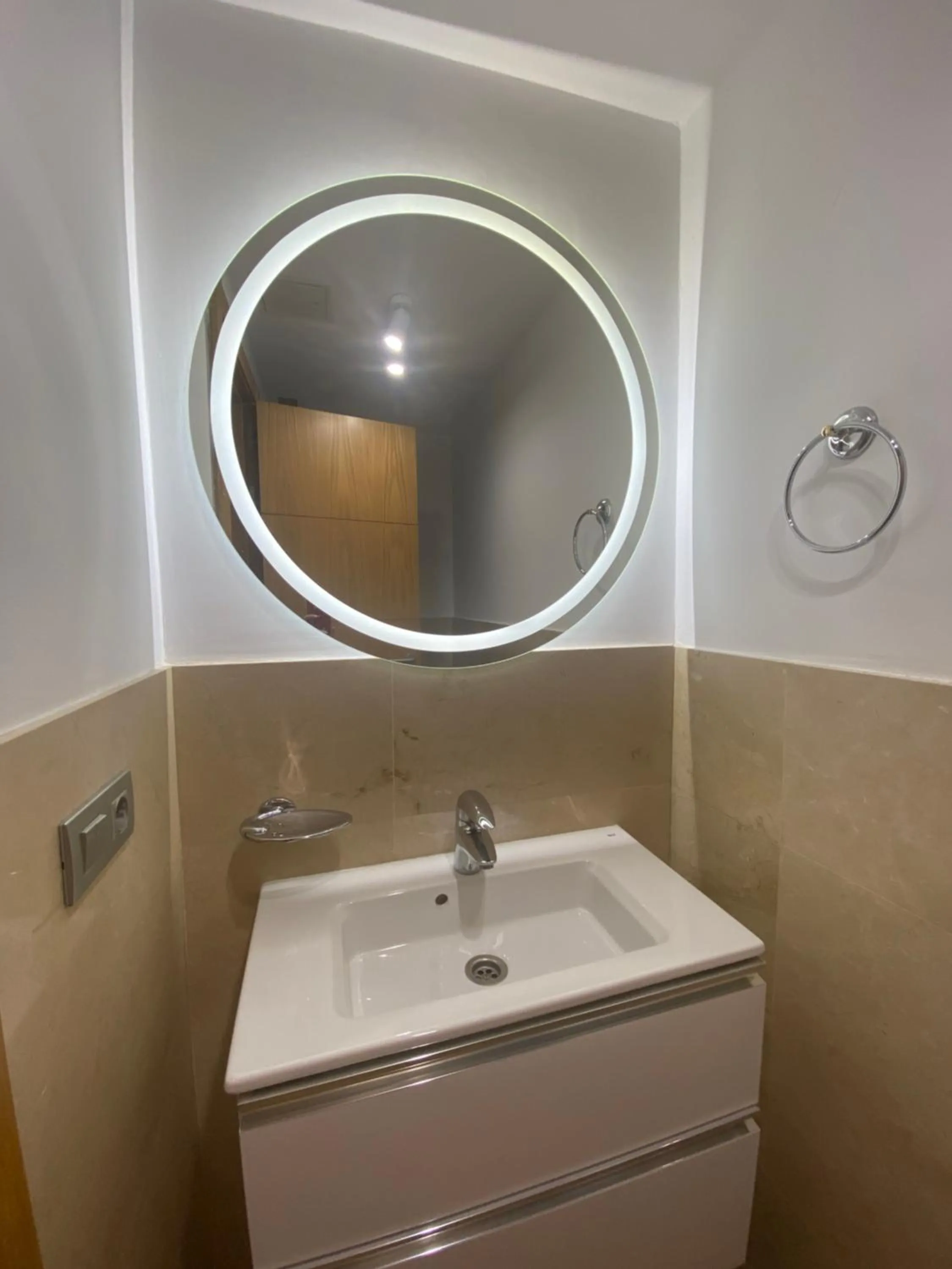 Bathroom in SUN BAY VILLAS APARTMENT