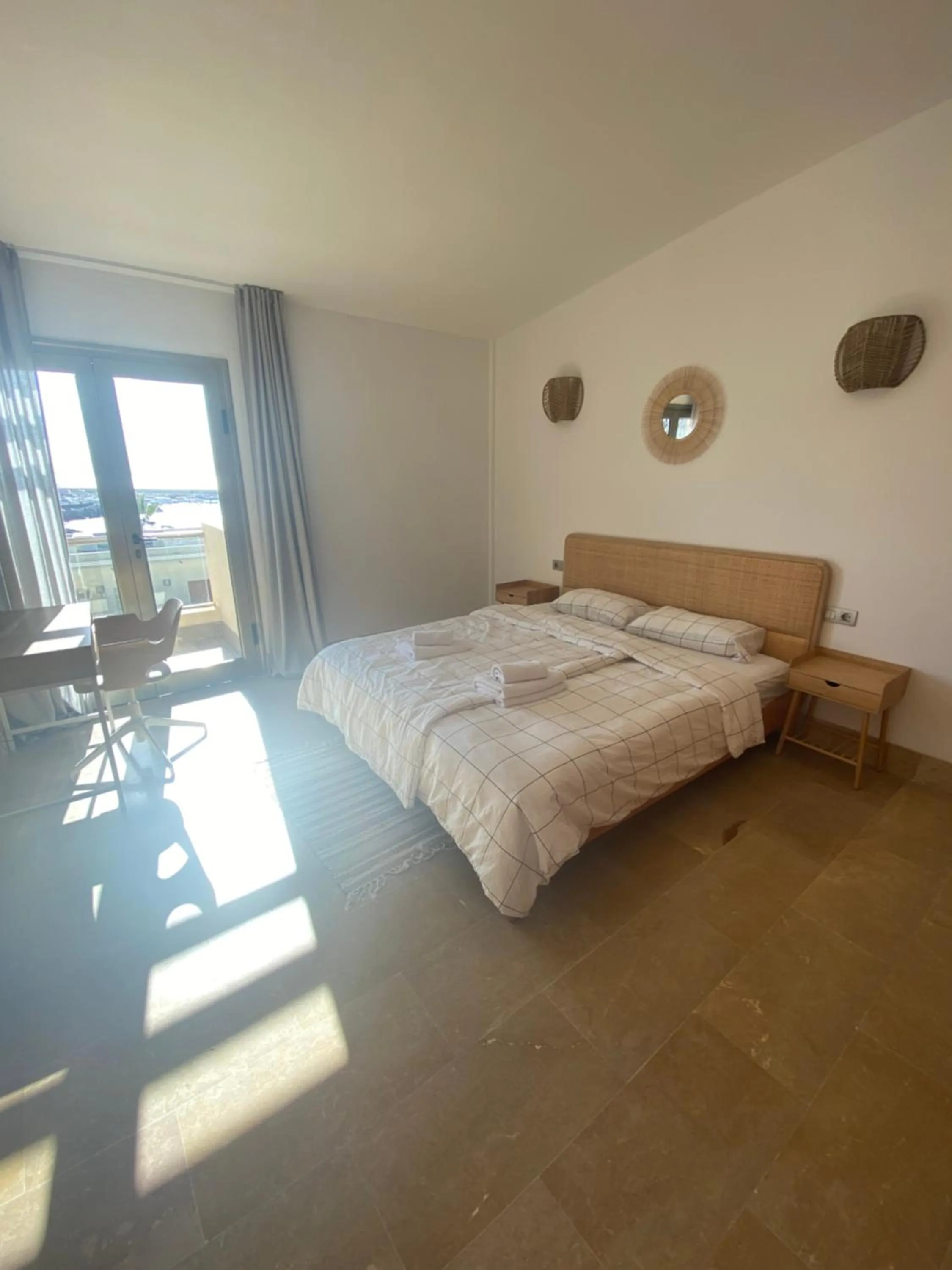 Bed in SUN BAY VILLAS APARTMENT