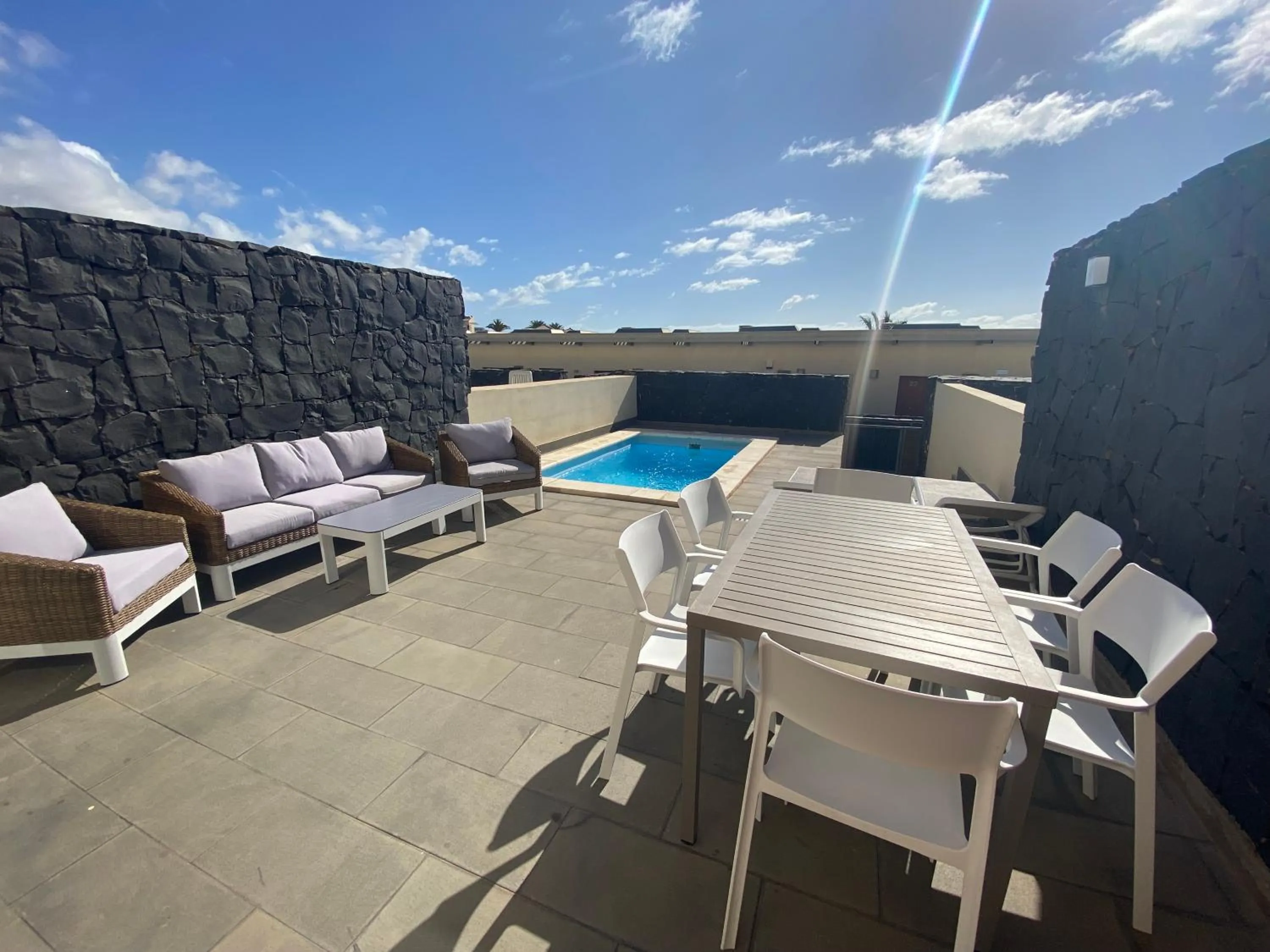 Patio in SUN BAY VILLAS APARTMENT