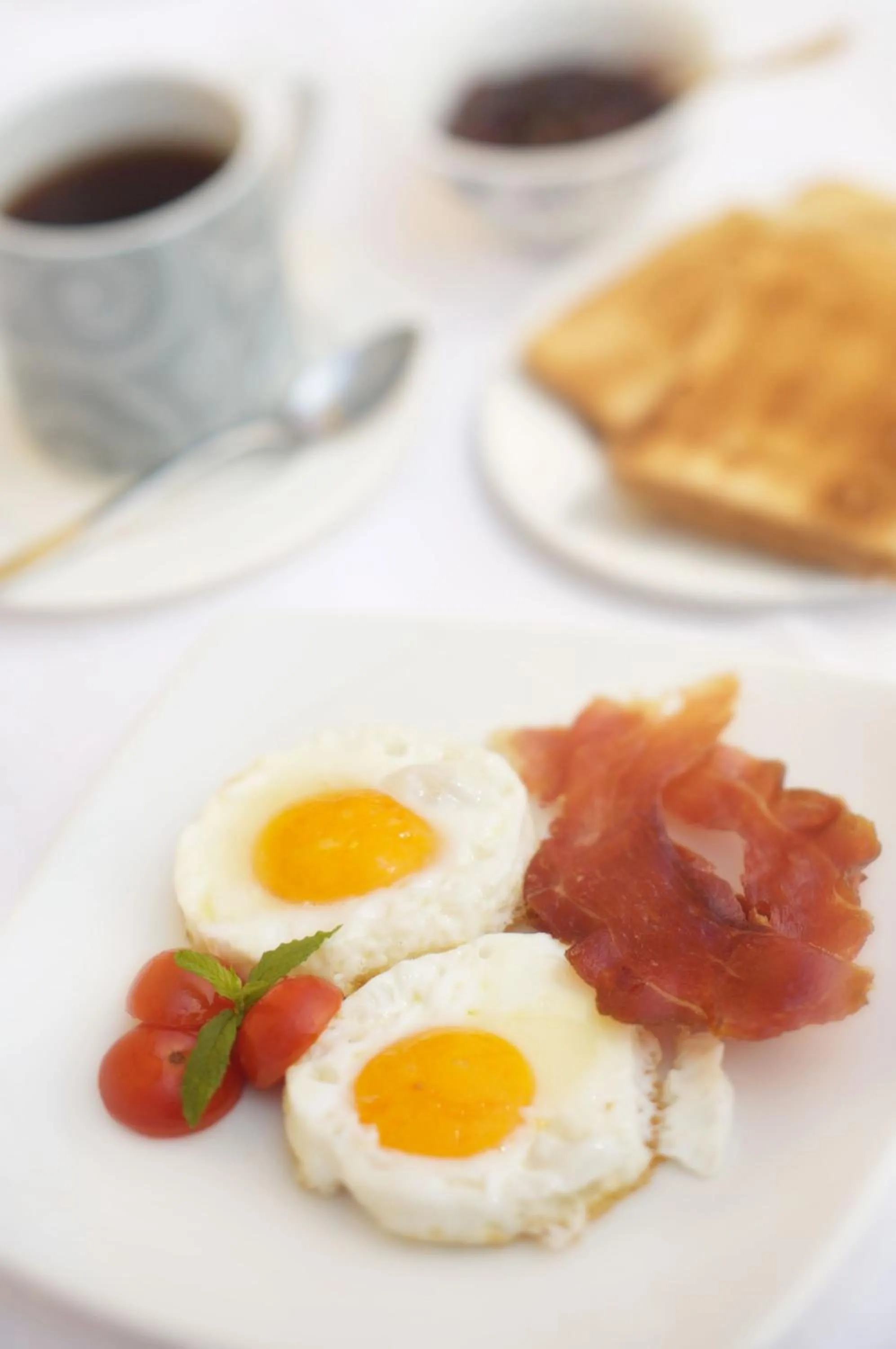 Food and drinks in Jet Hotel