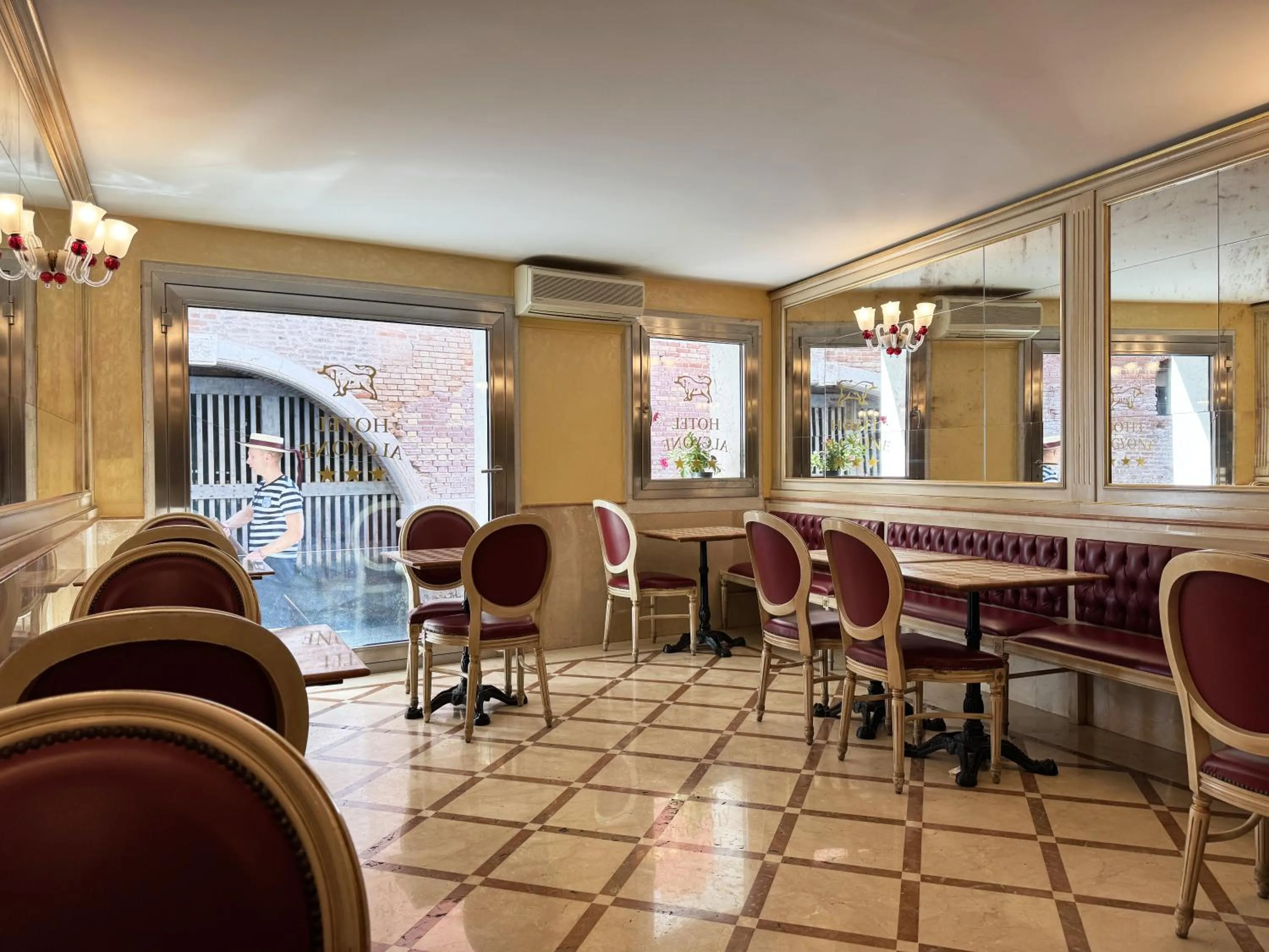 Living room in Hotel Alcyone