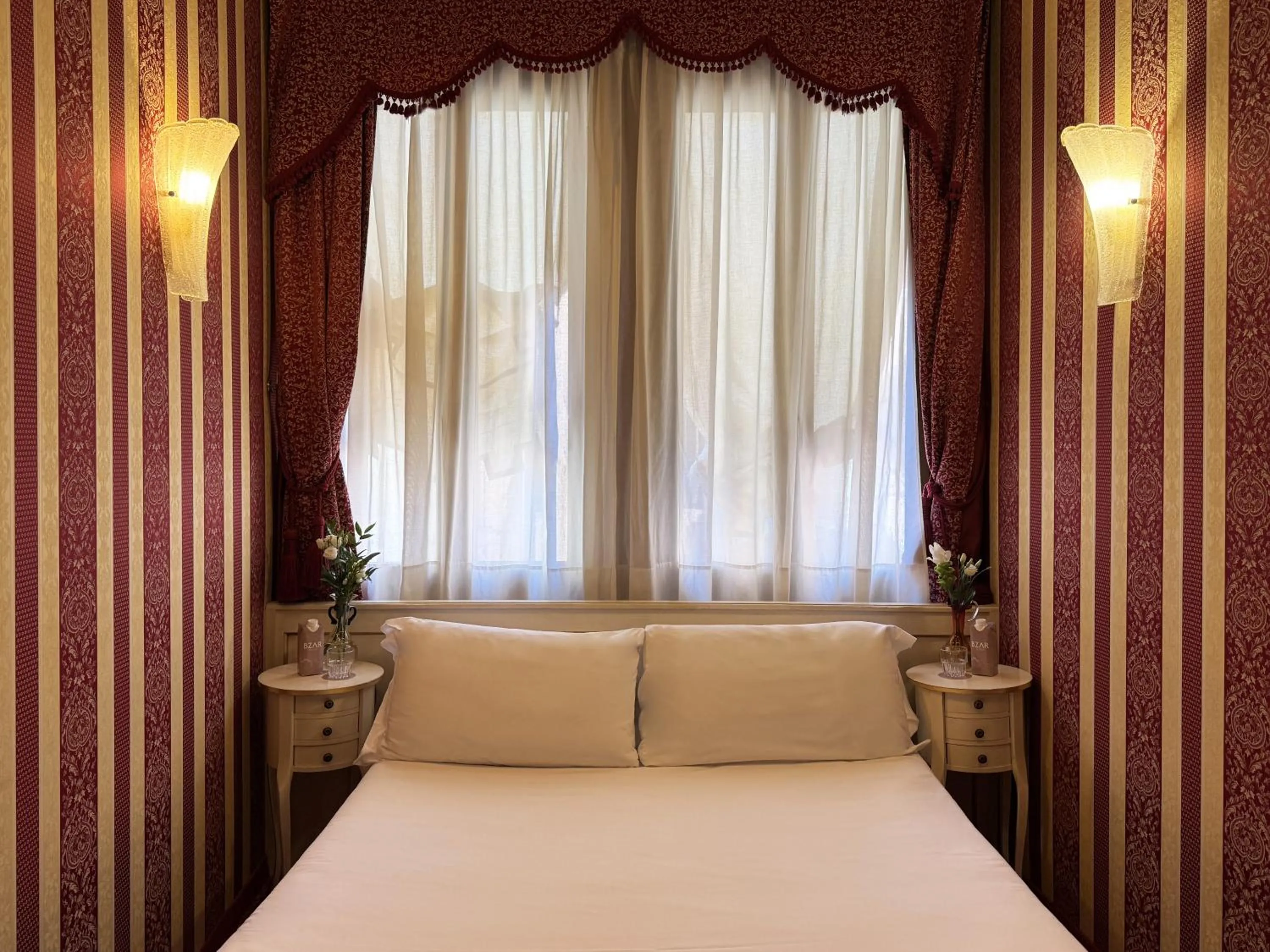 Bed in Hotel Alcyone