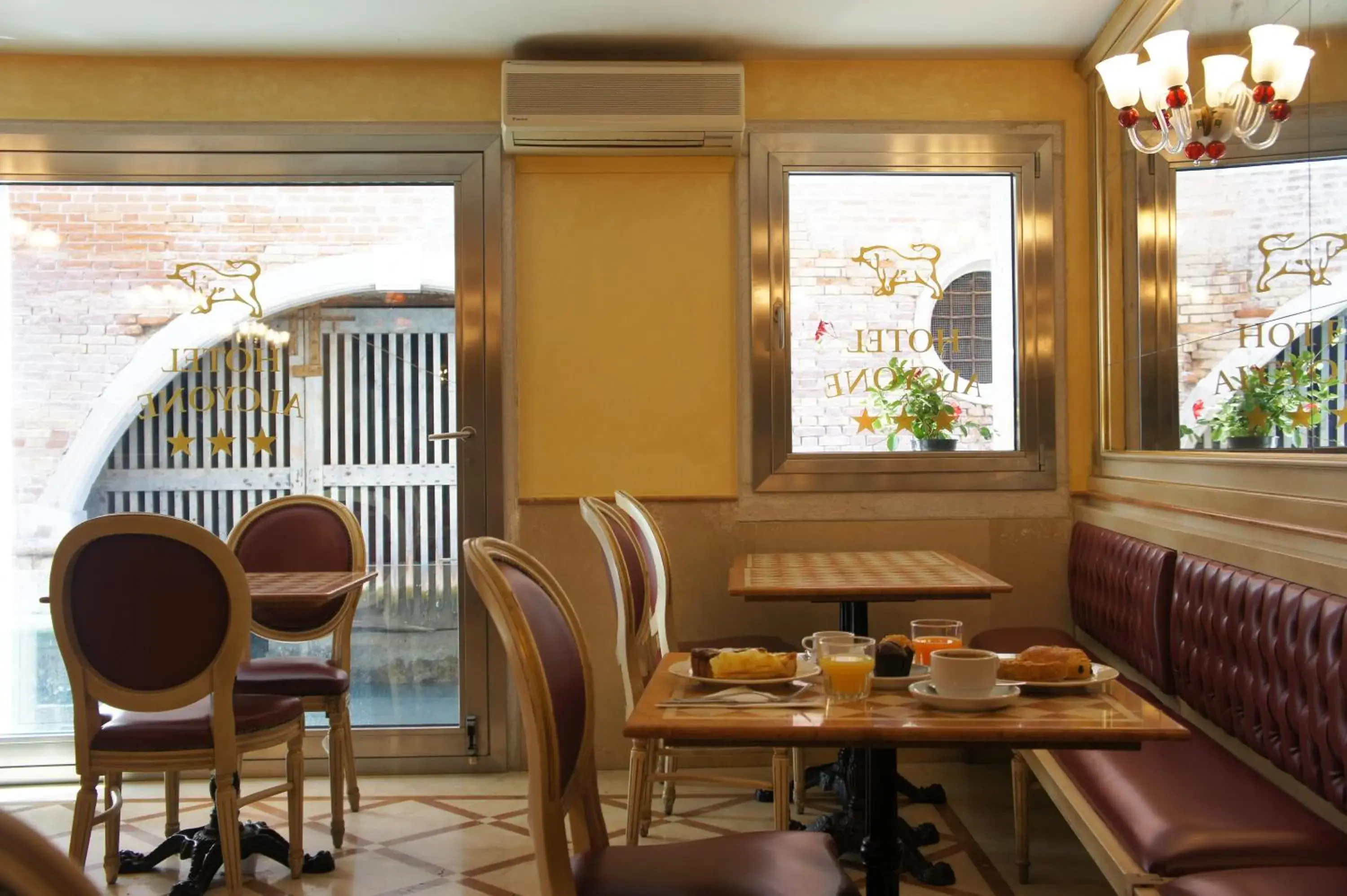 Living room in Hotel Alcyone Living room in Hotel Alcyone