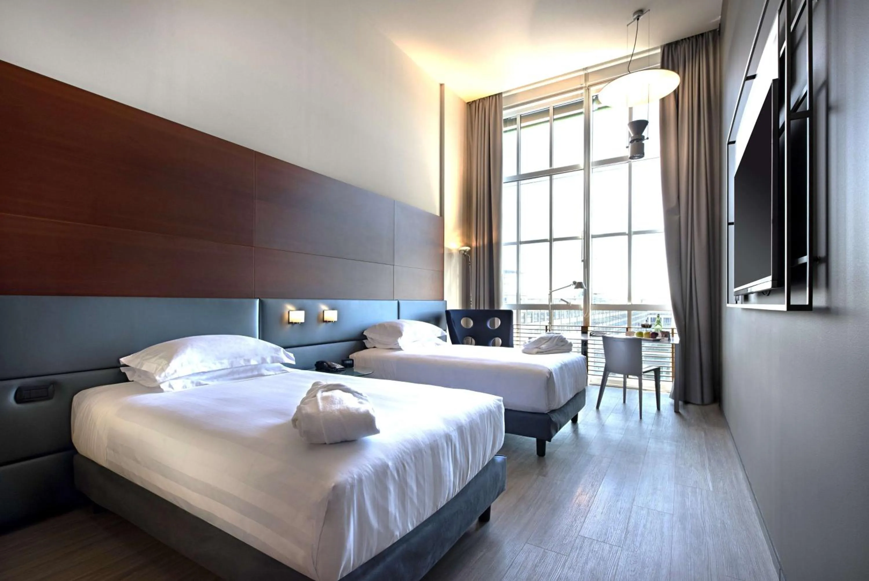 Bed in DoubleTree by Hilton Turin Lingotto