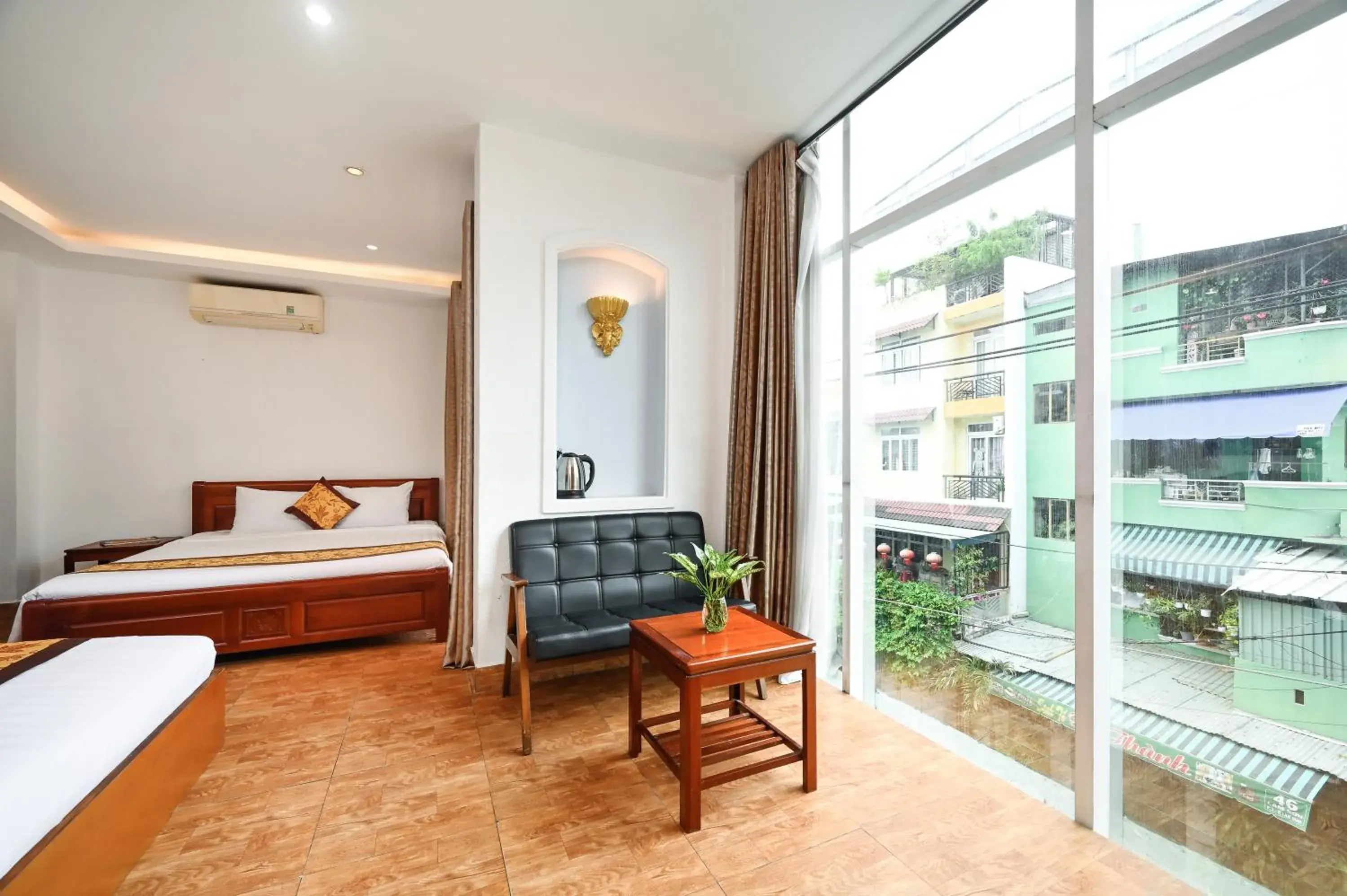 Bedroom, Bed in Queen Hotel Saigon Airport Bedroom, Bed in Queen Hotel Saigon Airport