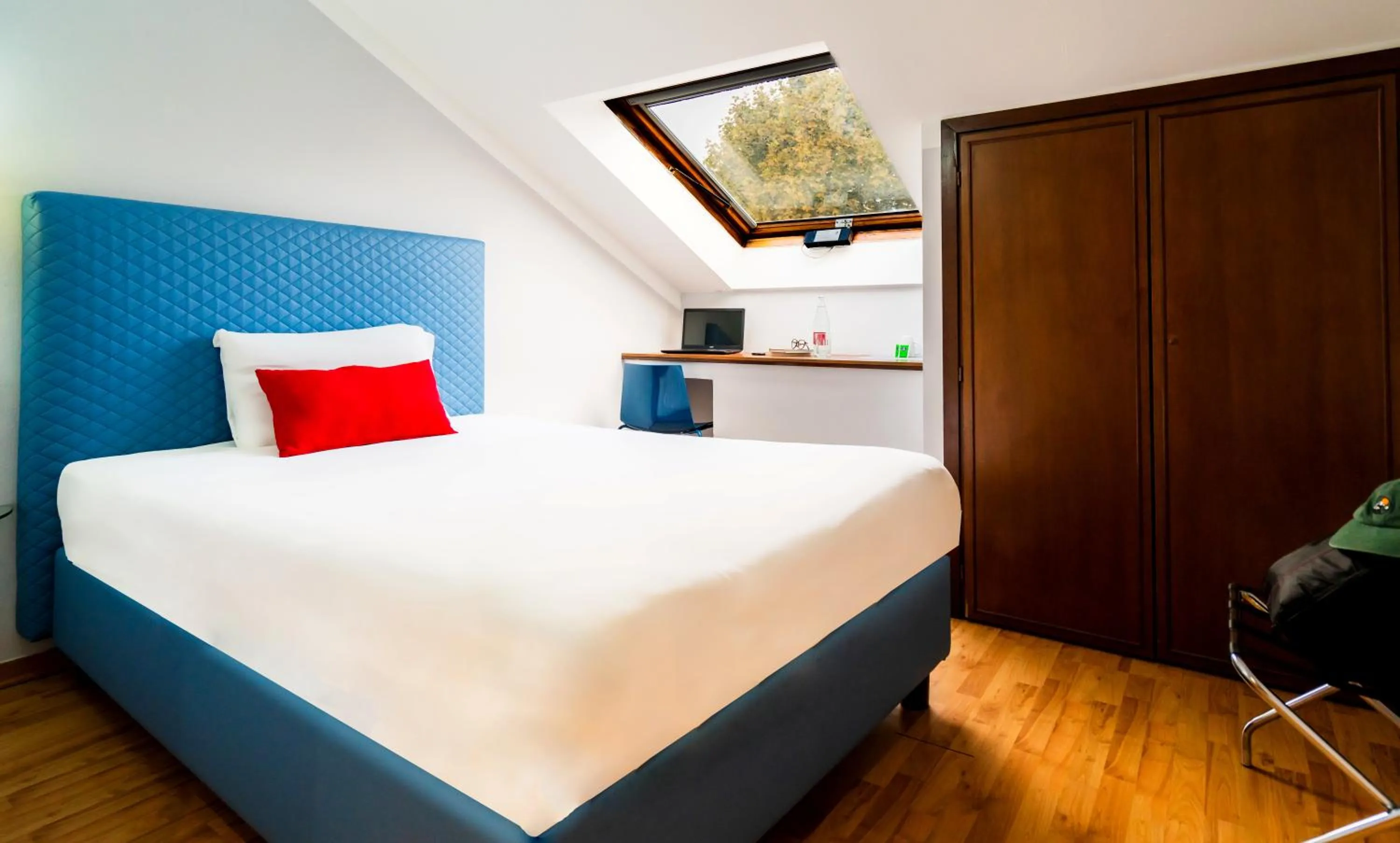 Bedroom, Bed in Hotel Royal Torino Centro Congressi