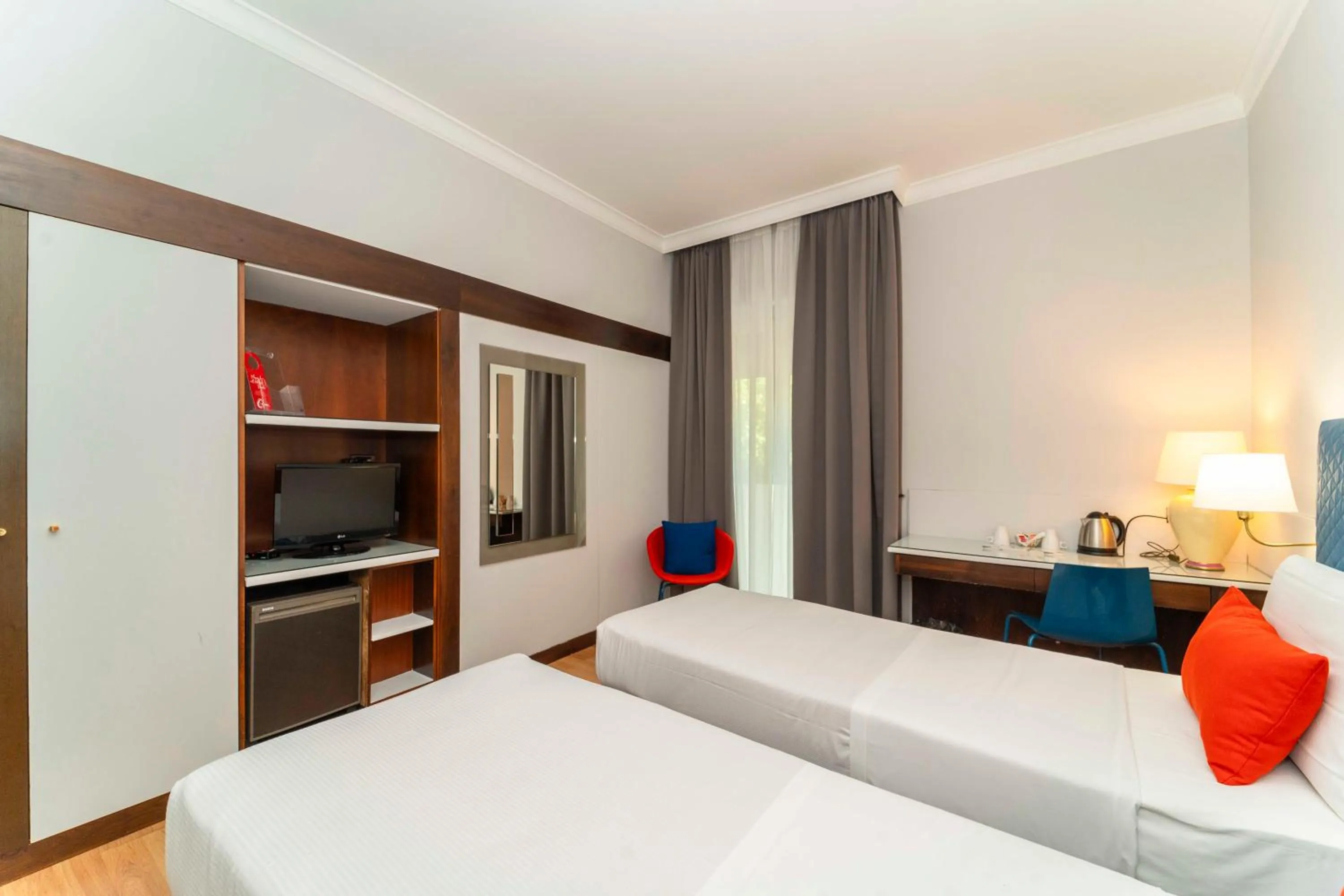 Bedroom, Bed in Hotel Royal Torino Centro Congressi