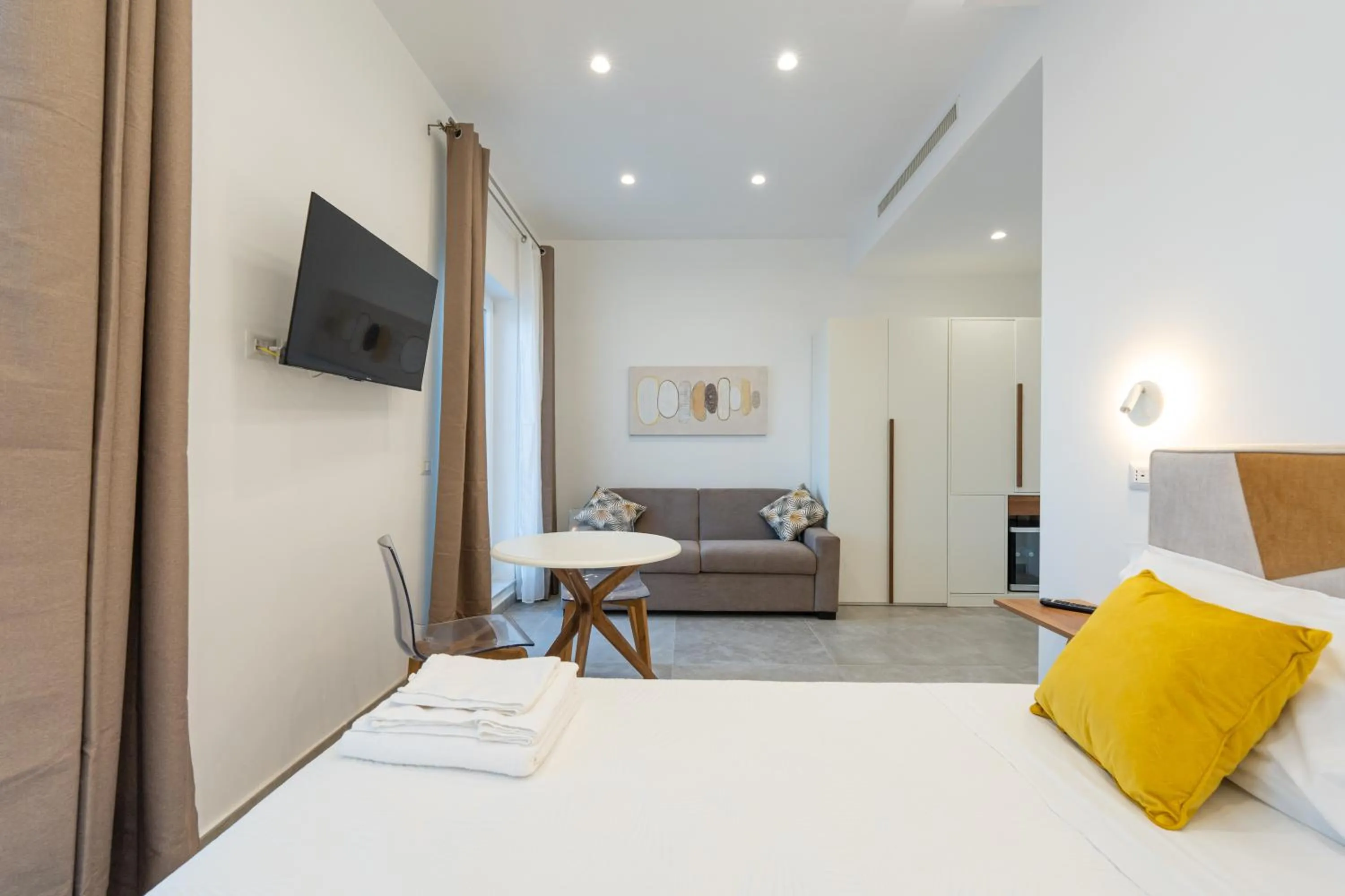 Photo of the whole room, Bed in Baia Flegrea Meublè