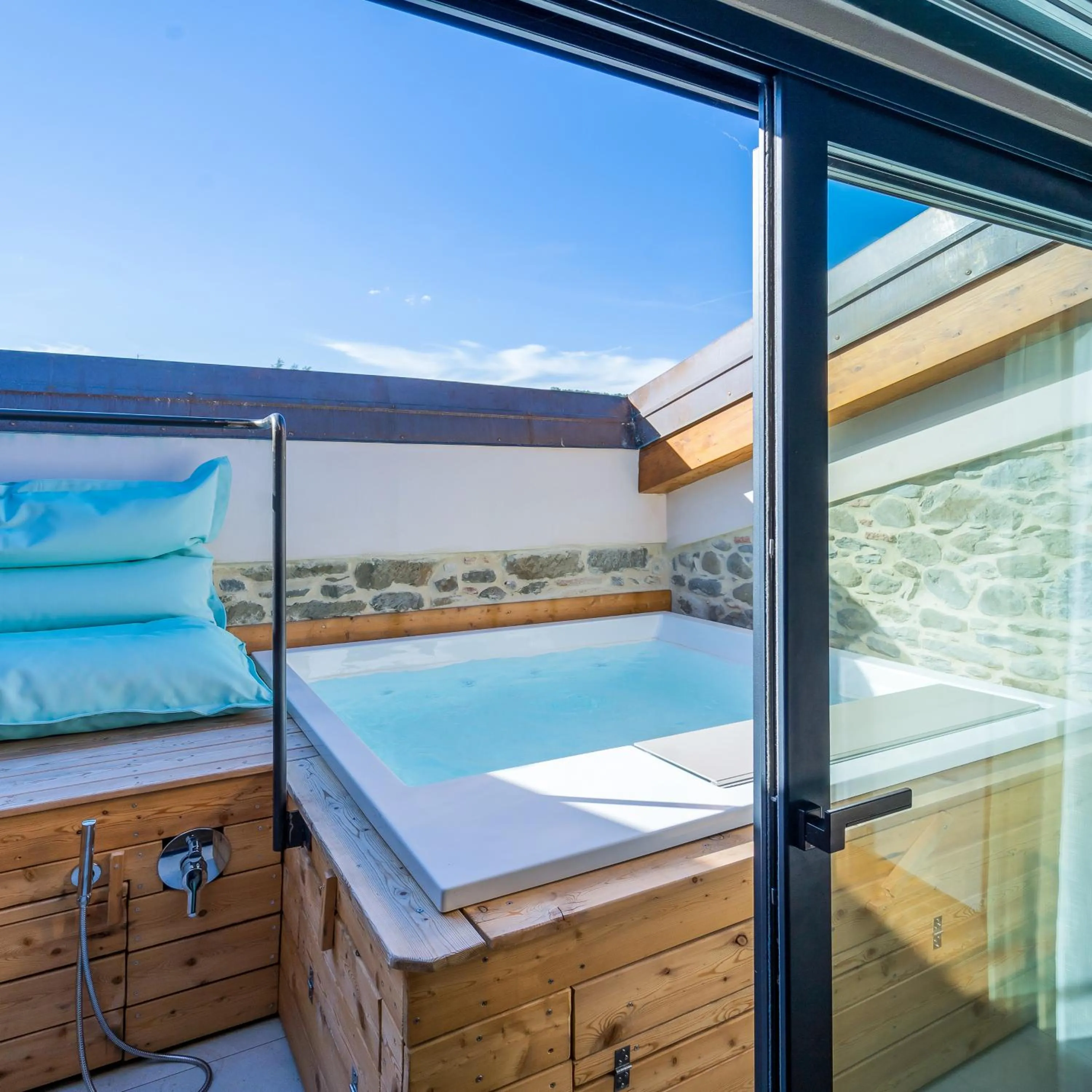 Hot Tub in Via Roma 33 Tuscany Boutique Hotel & Spa - Adults Only