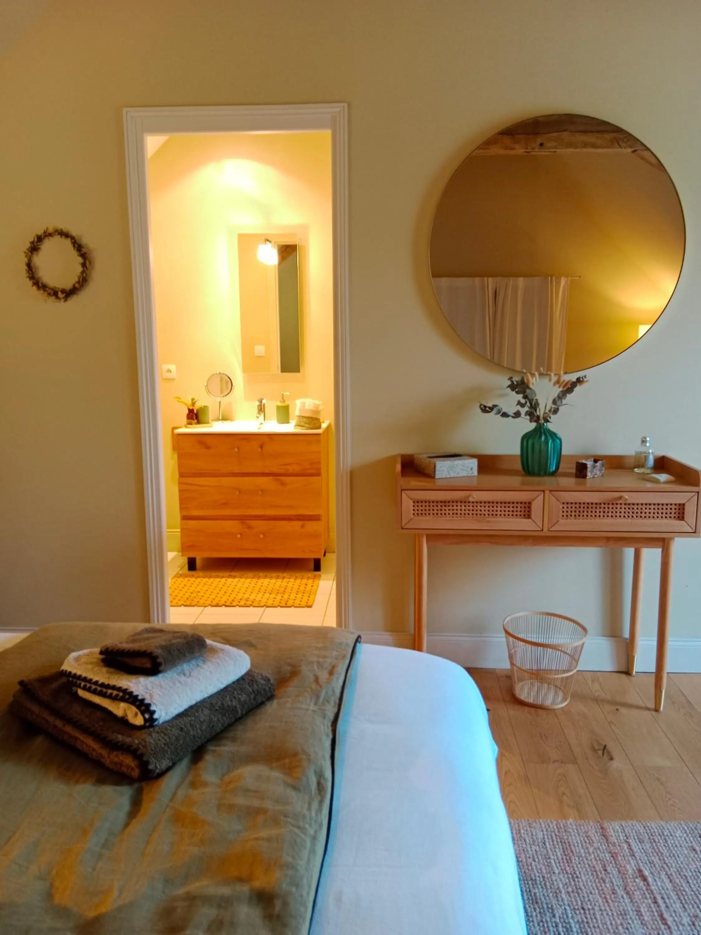 Shower in Le moulin du Mesnil