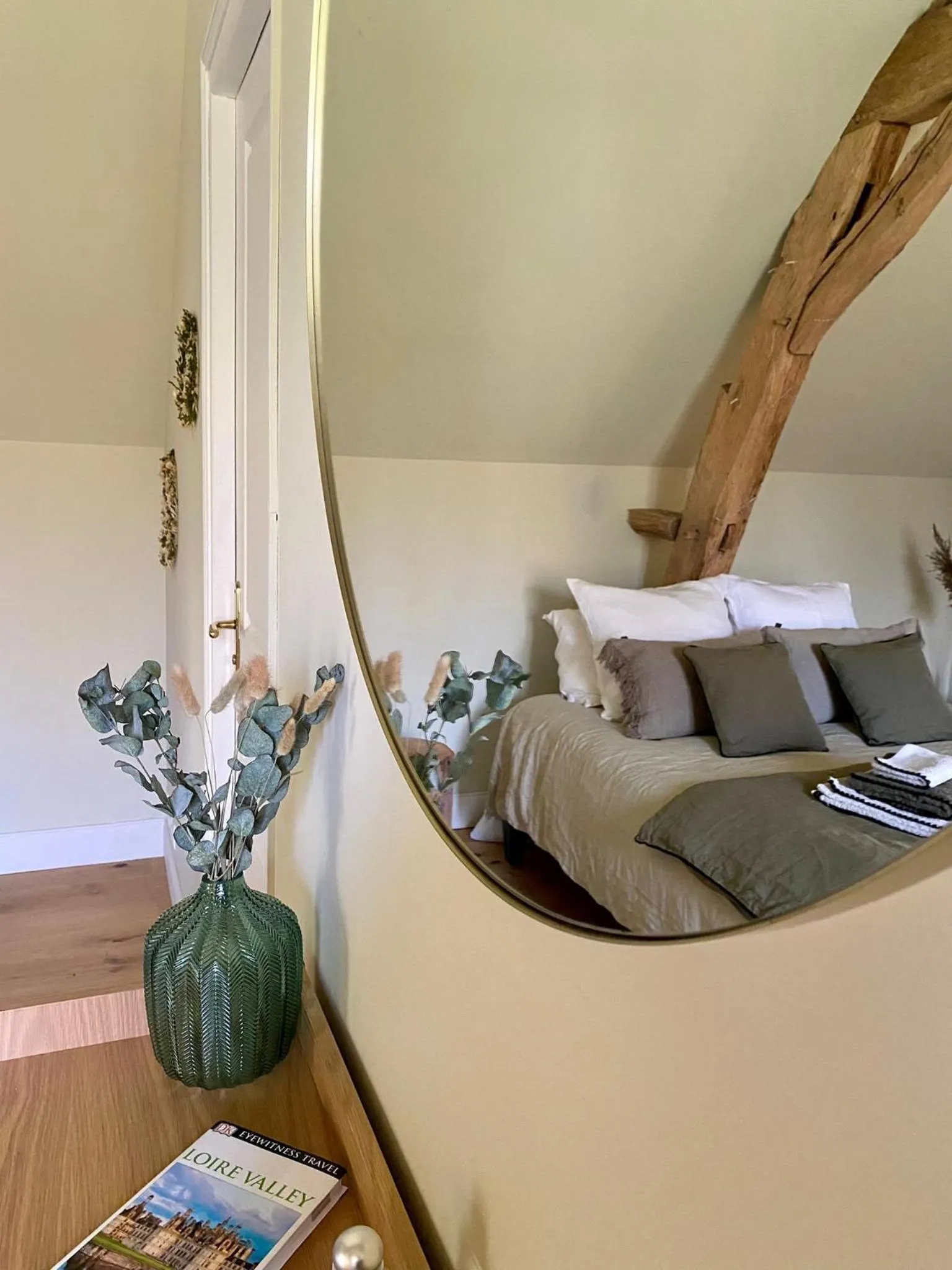 Bedroom, Bed in Le moulin du Mesnil