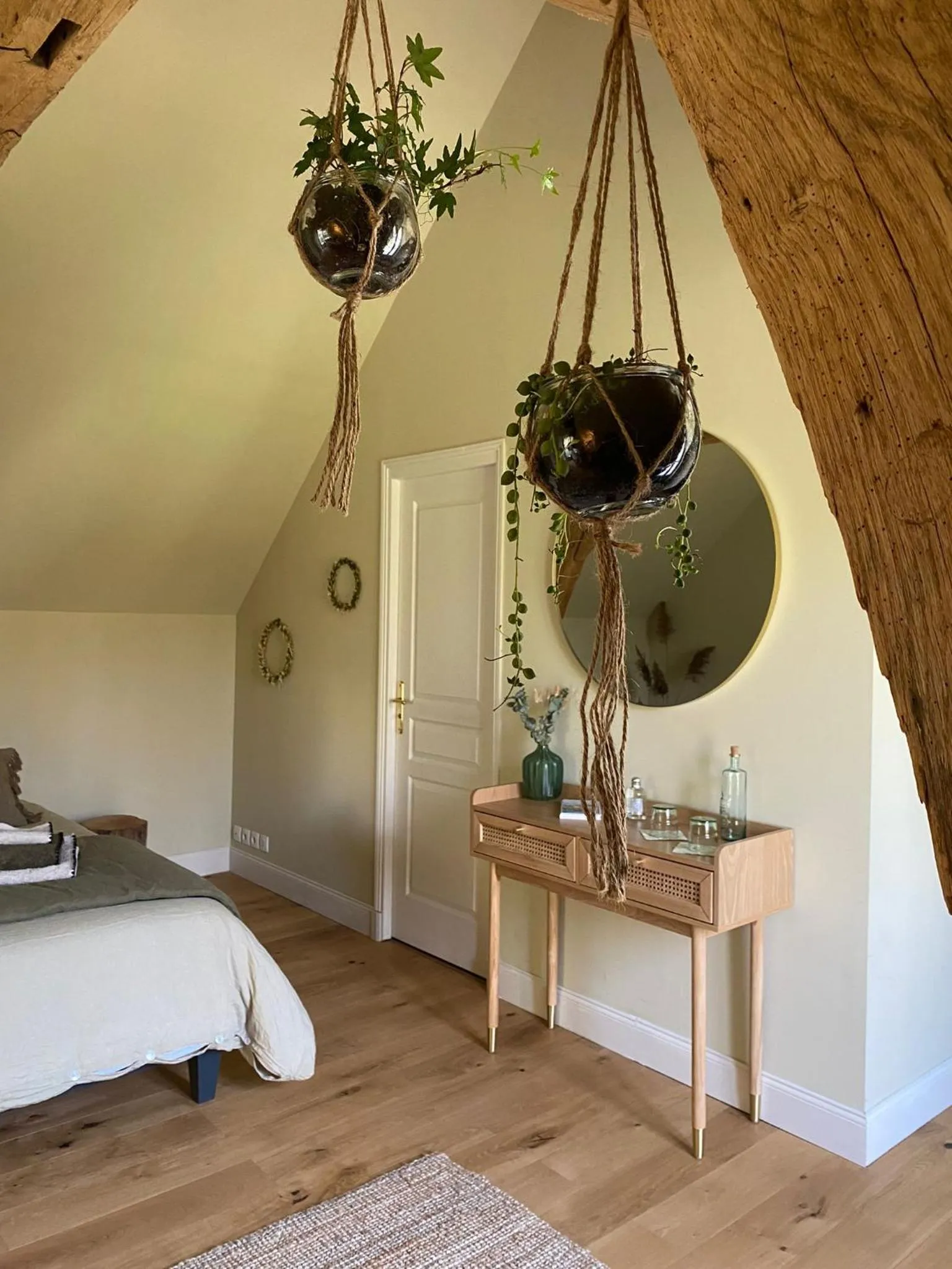 Bedroom, Bed in Le moulin du Mesnil