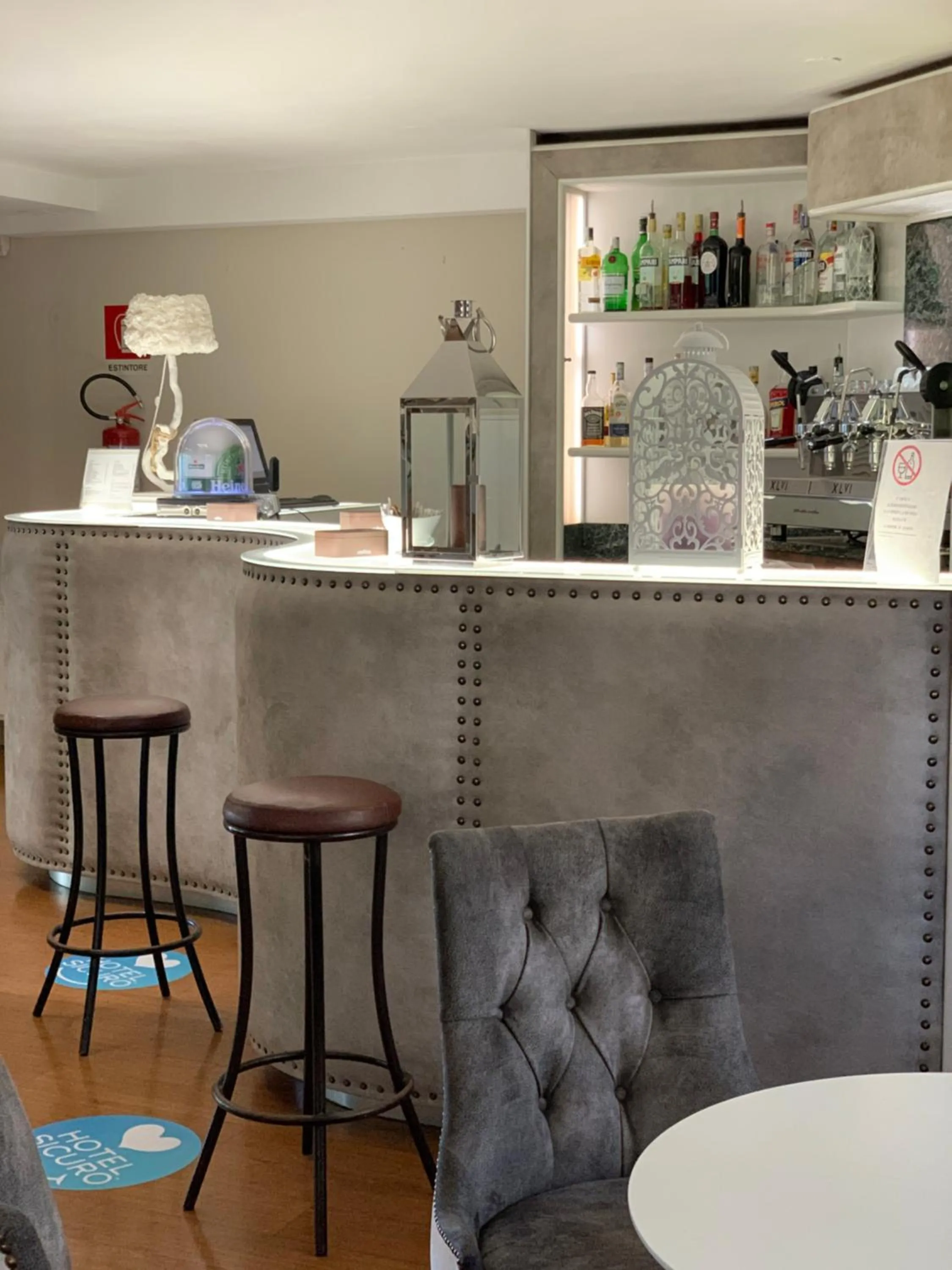 Lounge or bar in Hotel Biancamano