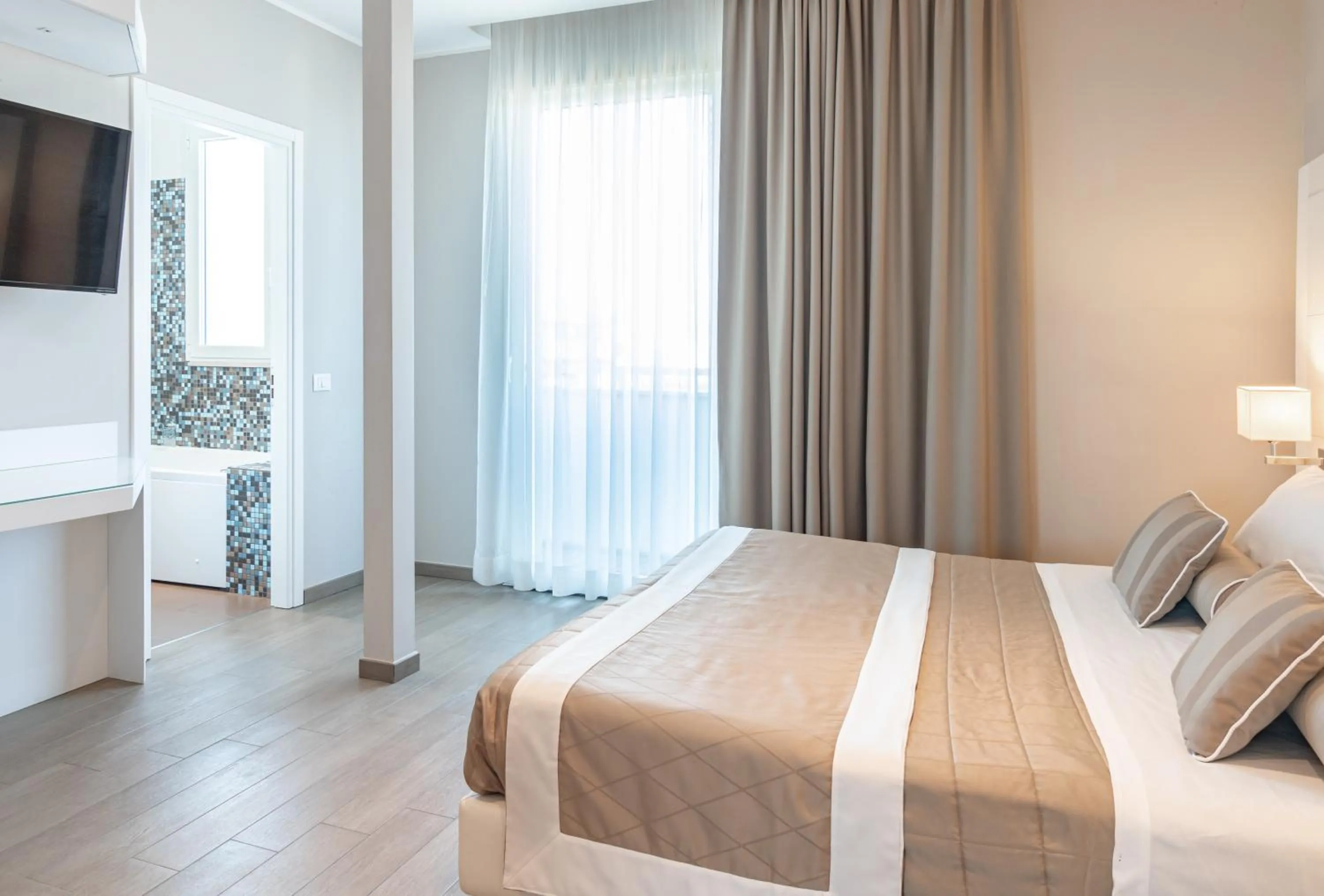 Bedroom, Bed in Hotel Biancamano