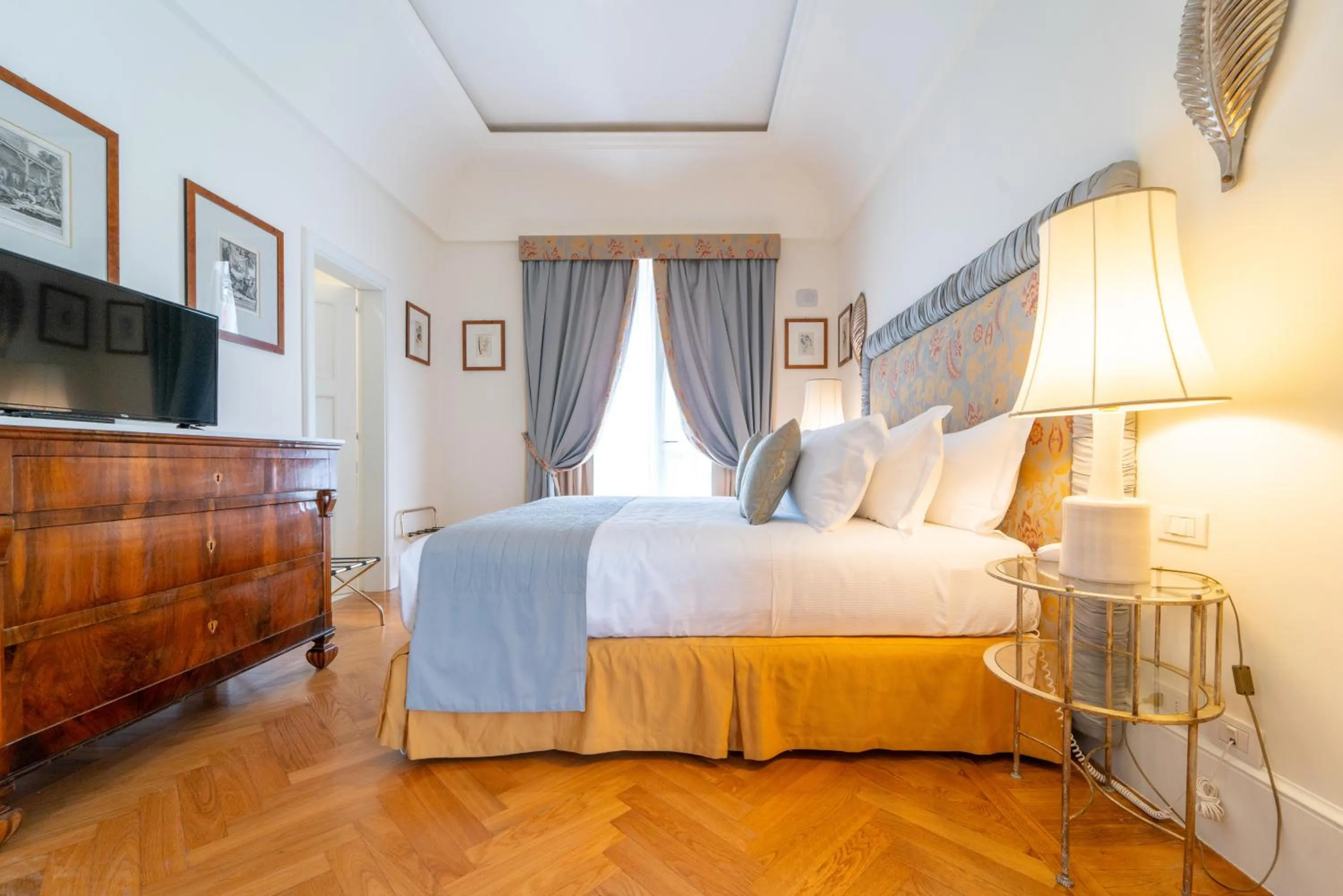 Bedroom in Relais Villa San Martino