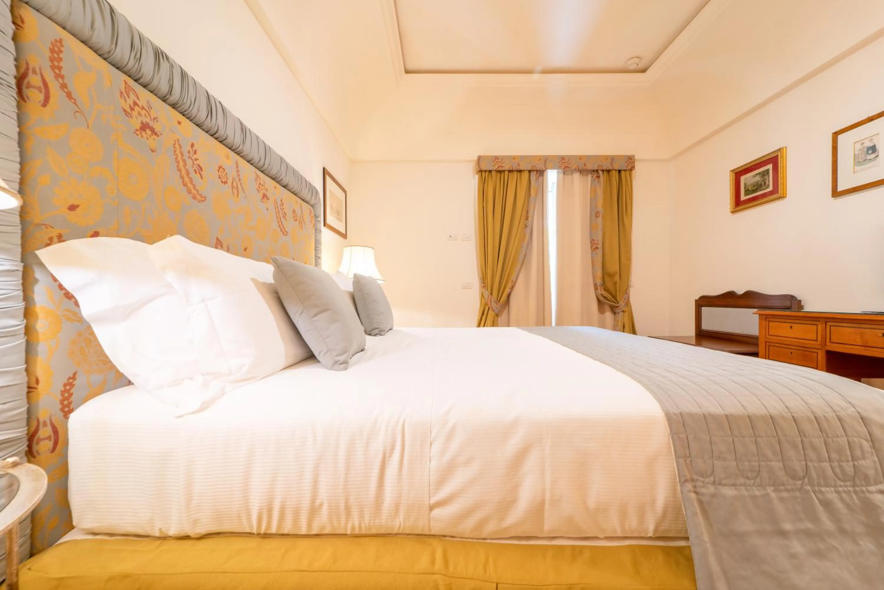 Bedroom in Relais Villa San Martino