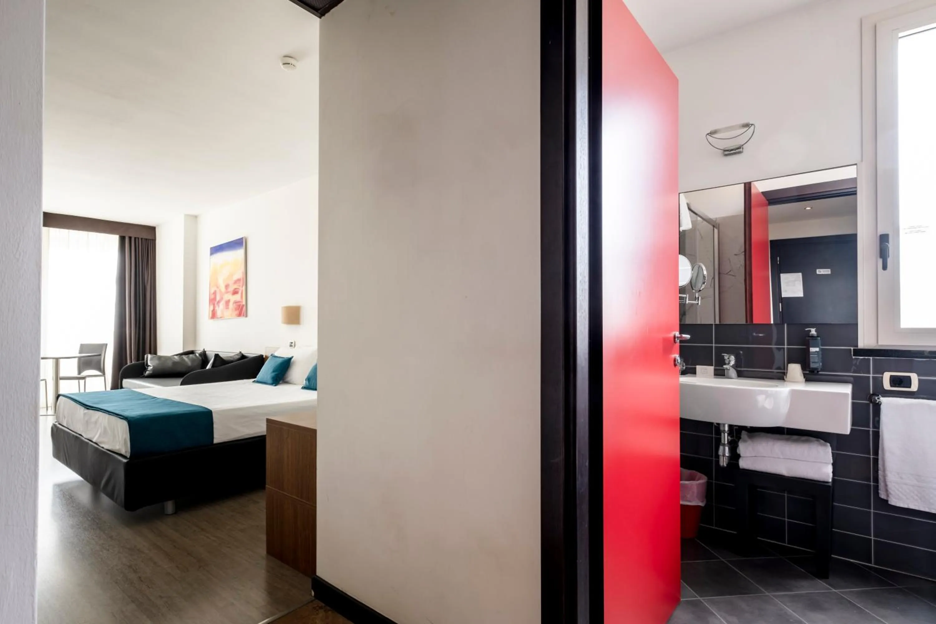 Photo of the whole room, Bed in Hotel Cristallo