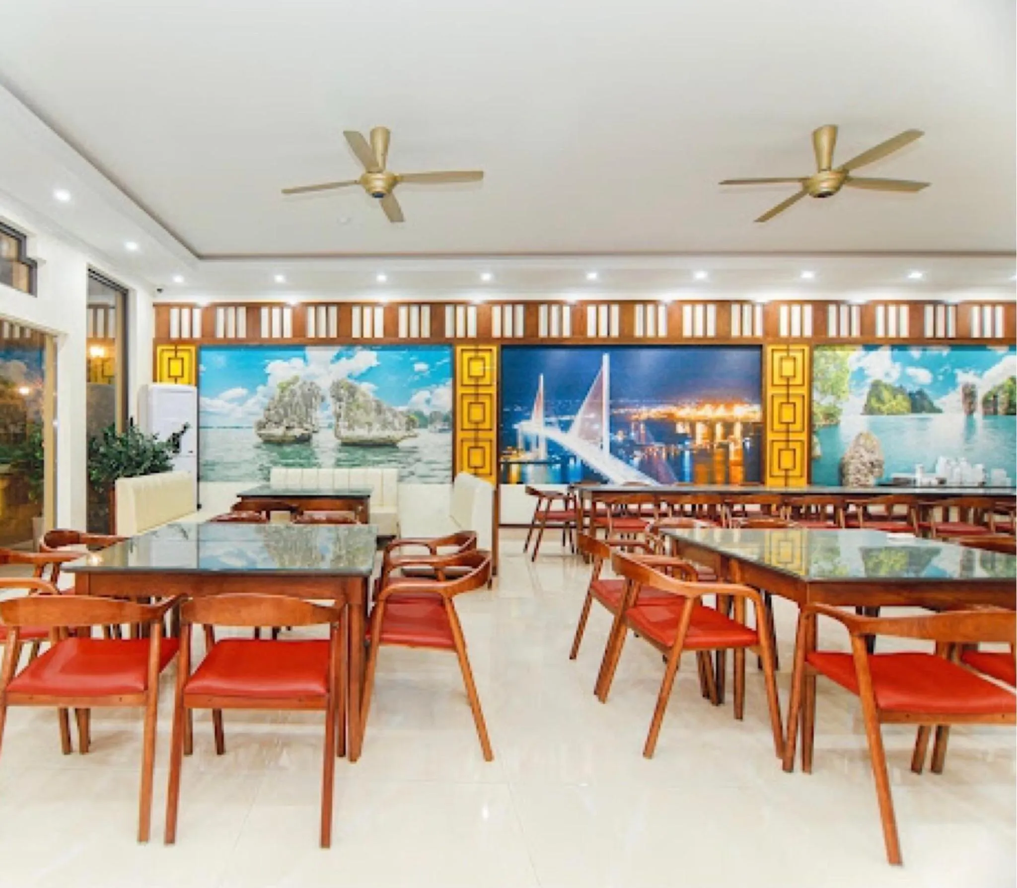 Restaurant/places to eat in Ruby Halong 6 Hotel