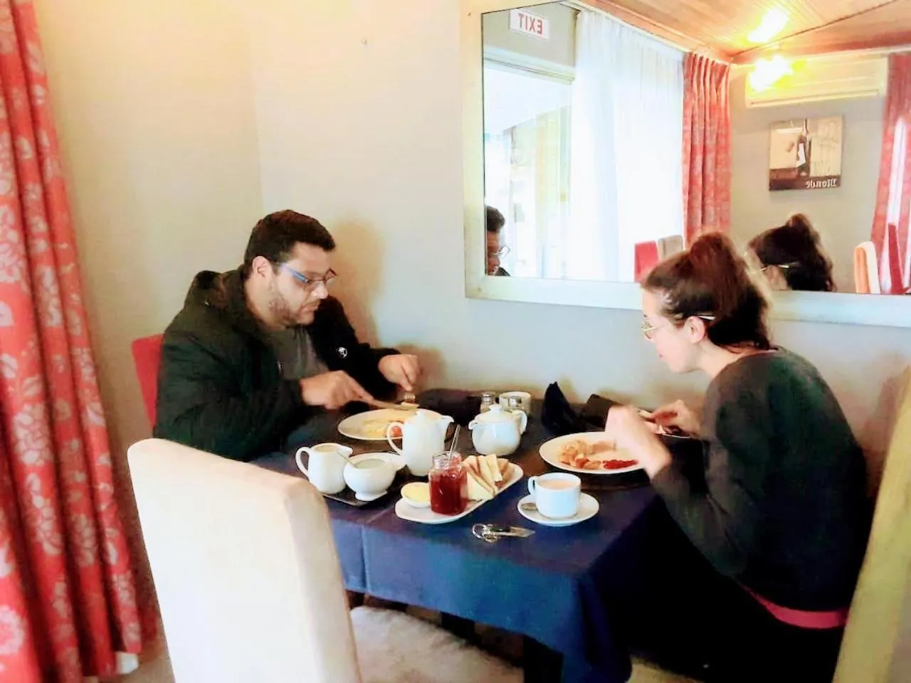 Dining area in Valley View Guest House