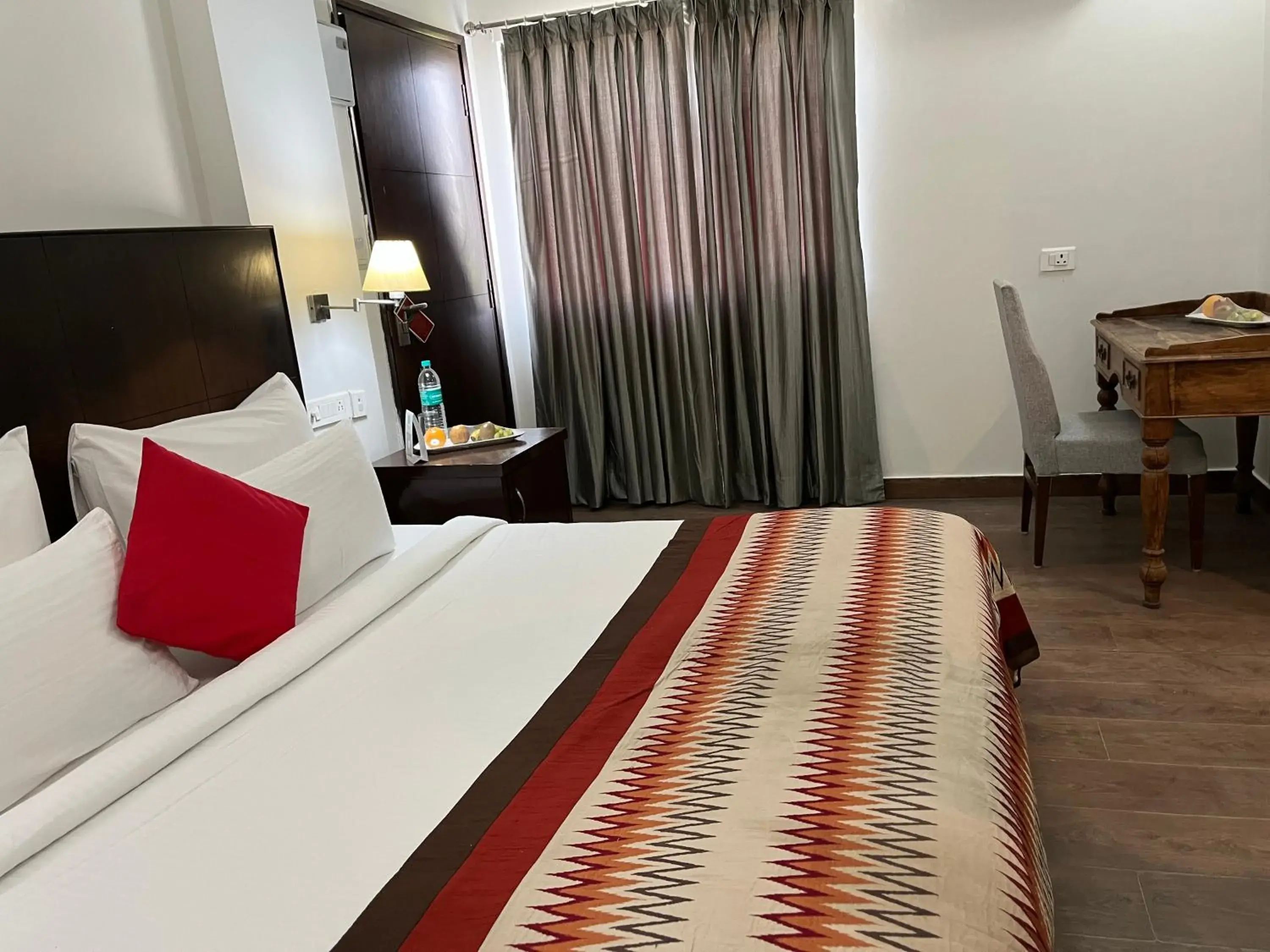 Seating area, Bed in The Orion Express Seating area, Bed in The Orion Express