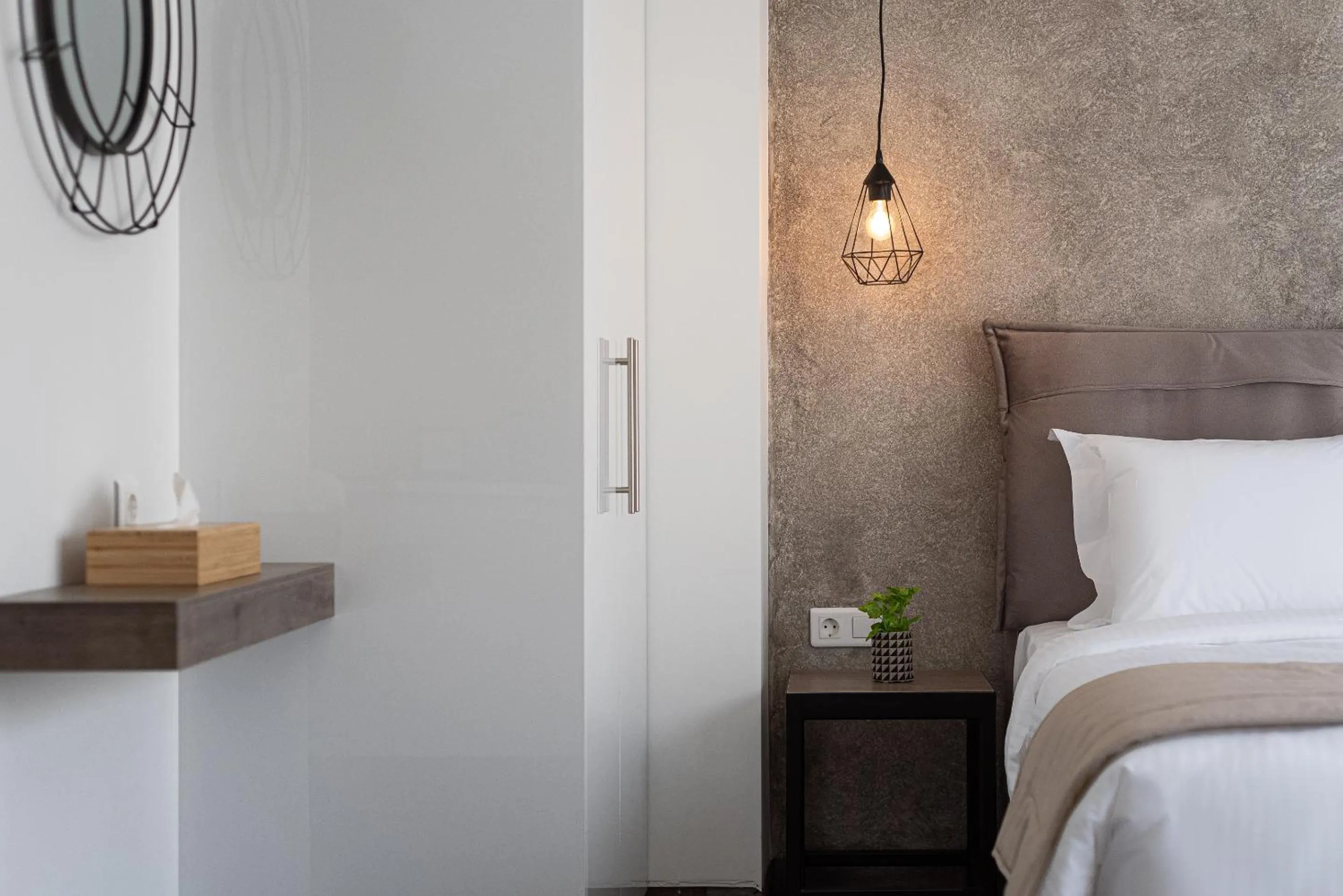 Bed in Athenian Spirit