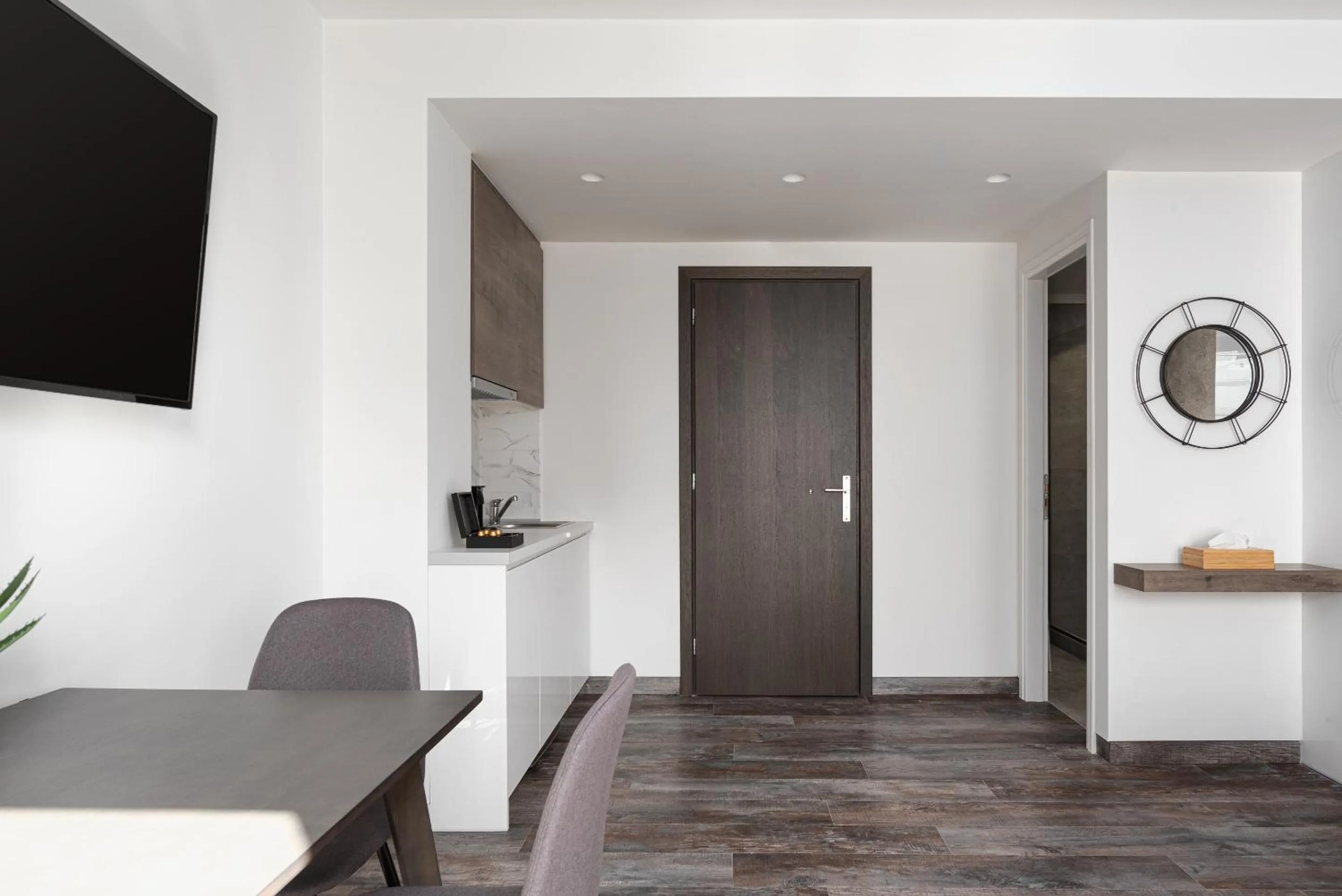 Communal lounge/ TV room in Athenian Spirit