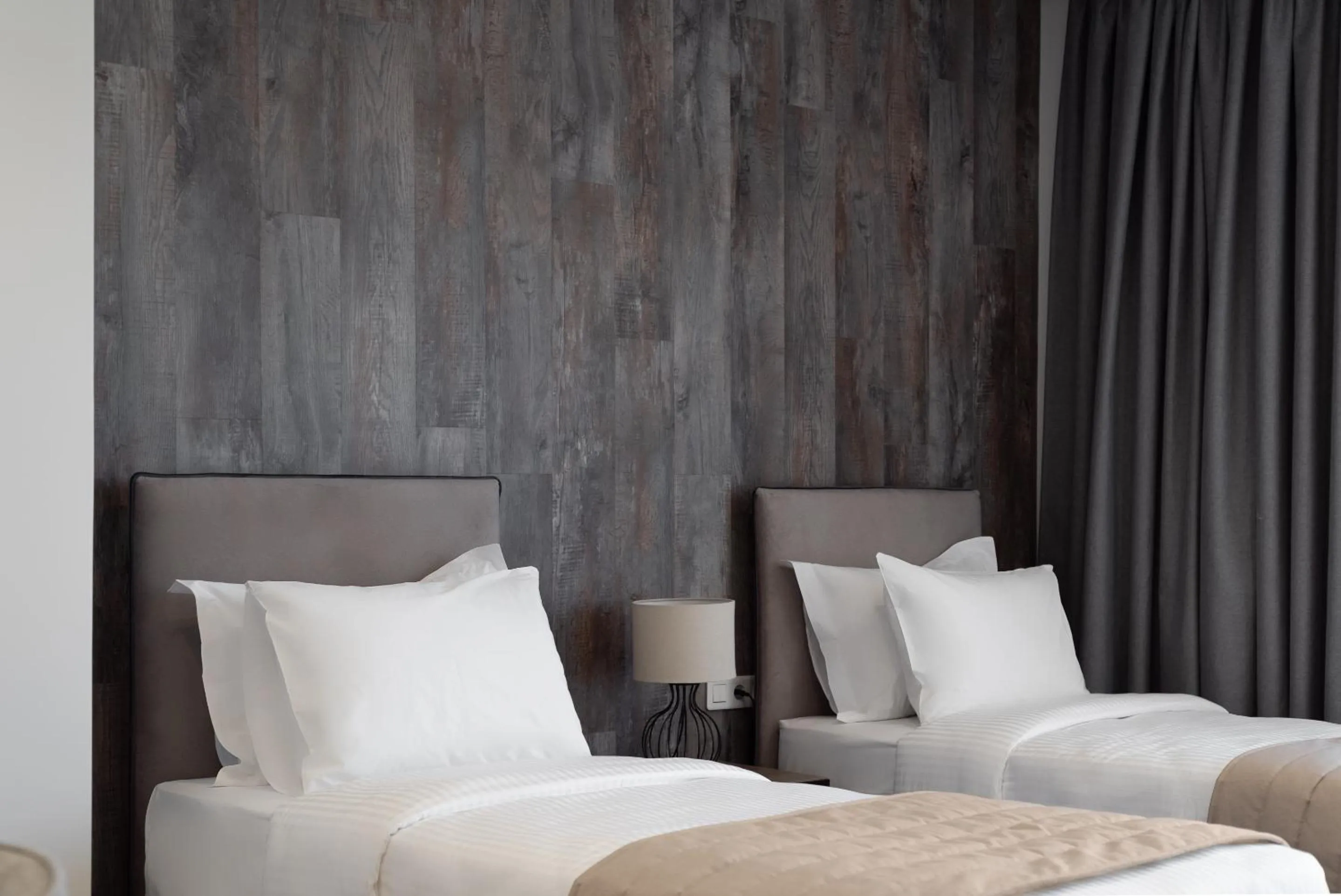 Bed in Athenian Spirit