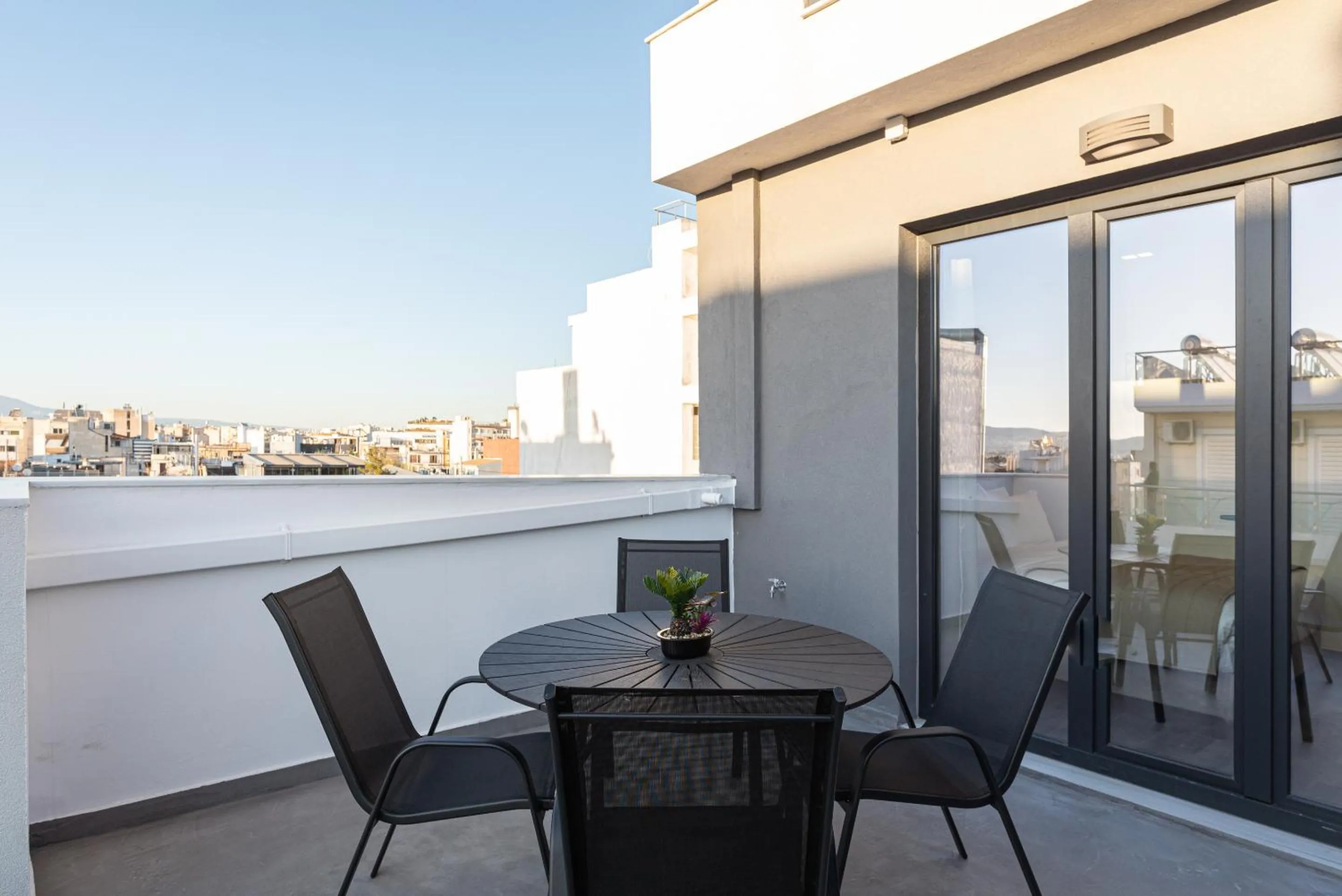 Balcony/Terrace in Athenian Spirit