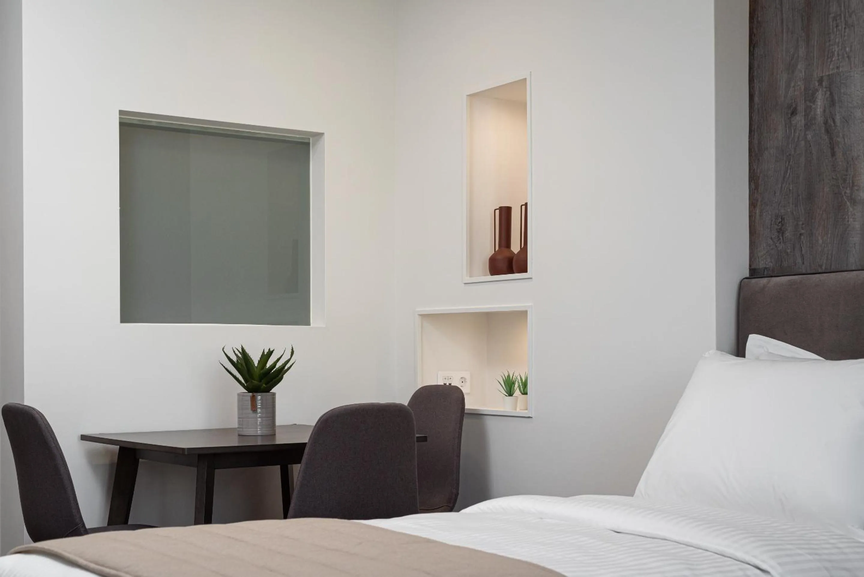 Bed in Athenian Spirit