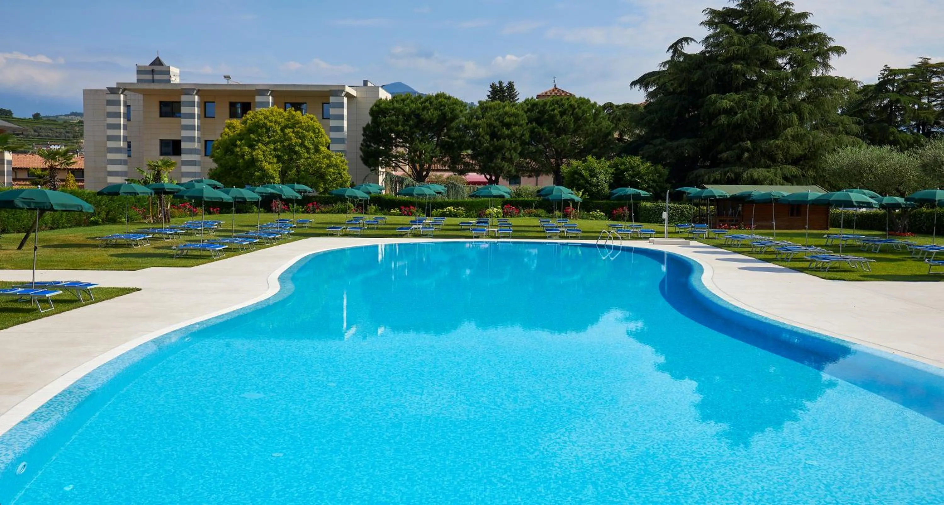 Swimming pool in Villa Quaranta Tommasi Wine Hotel & SPA