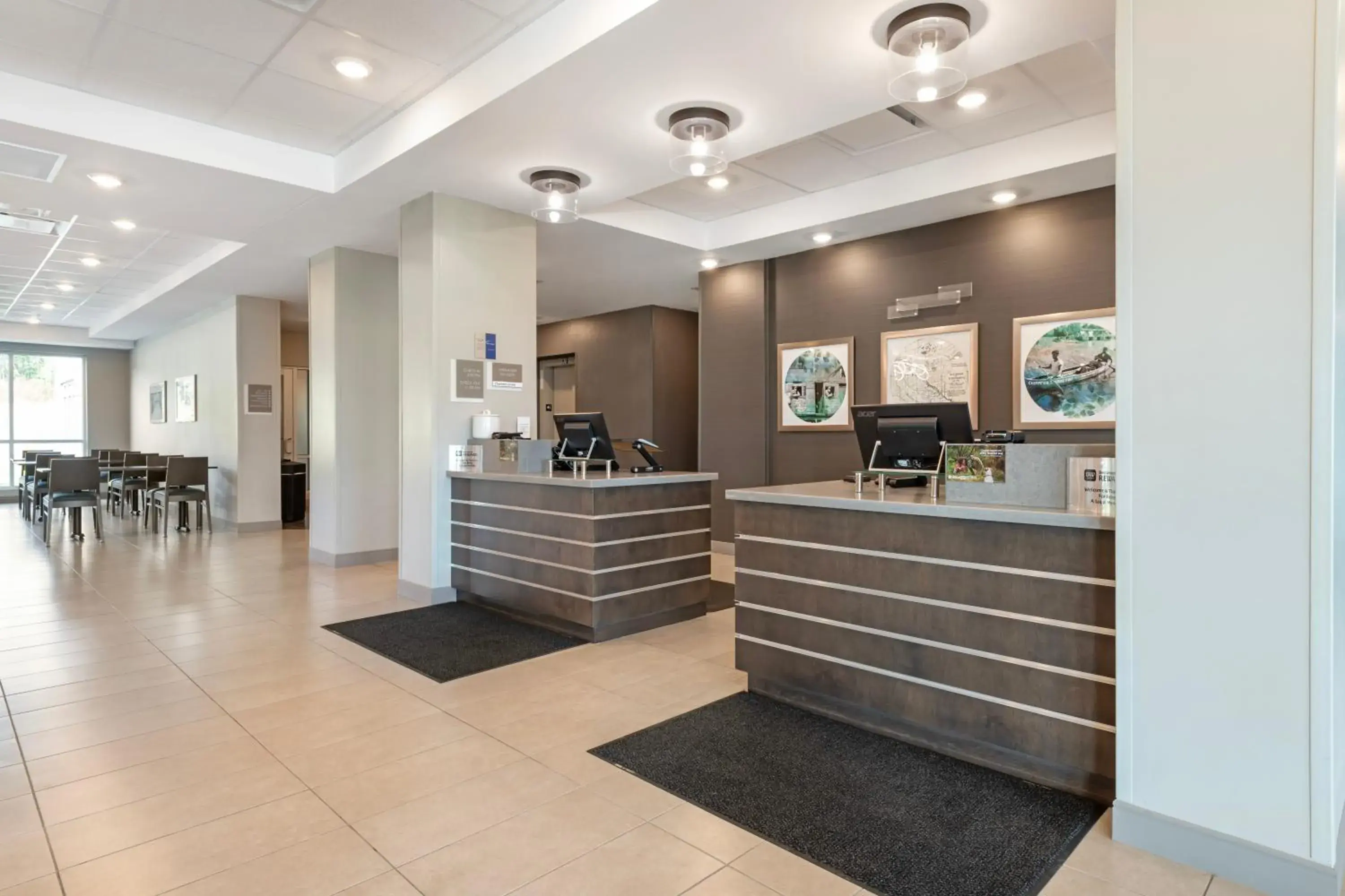 Lobby or reception in Best Western Plus Grand Rapids MN Lobby or reception in Best Western Plus Grand Rapids MN