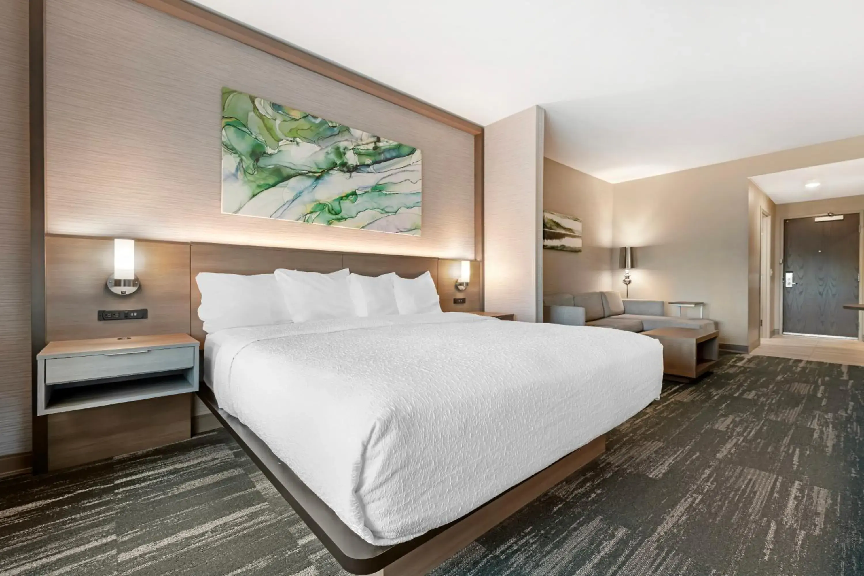 Photo of the whole room, Bed in Best Western Plus Grand Rapids MN Photo of the whole room, Bed in Best Western Plus Grand Rapids MN