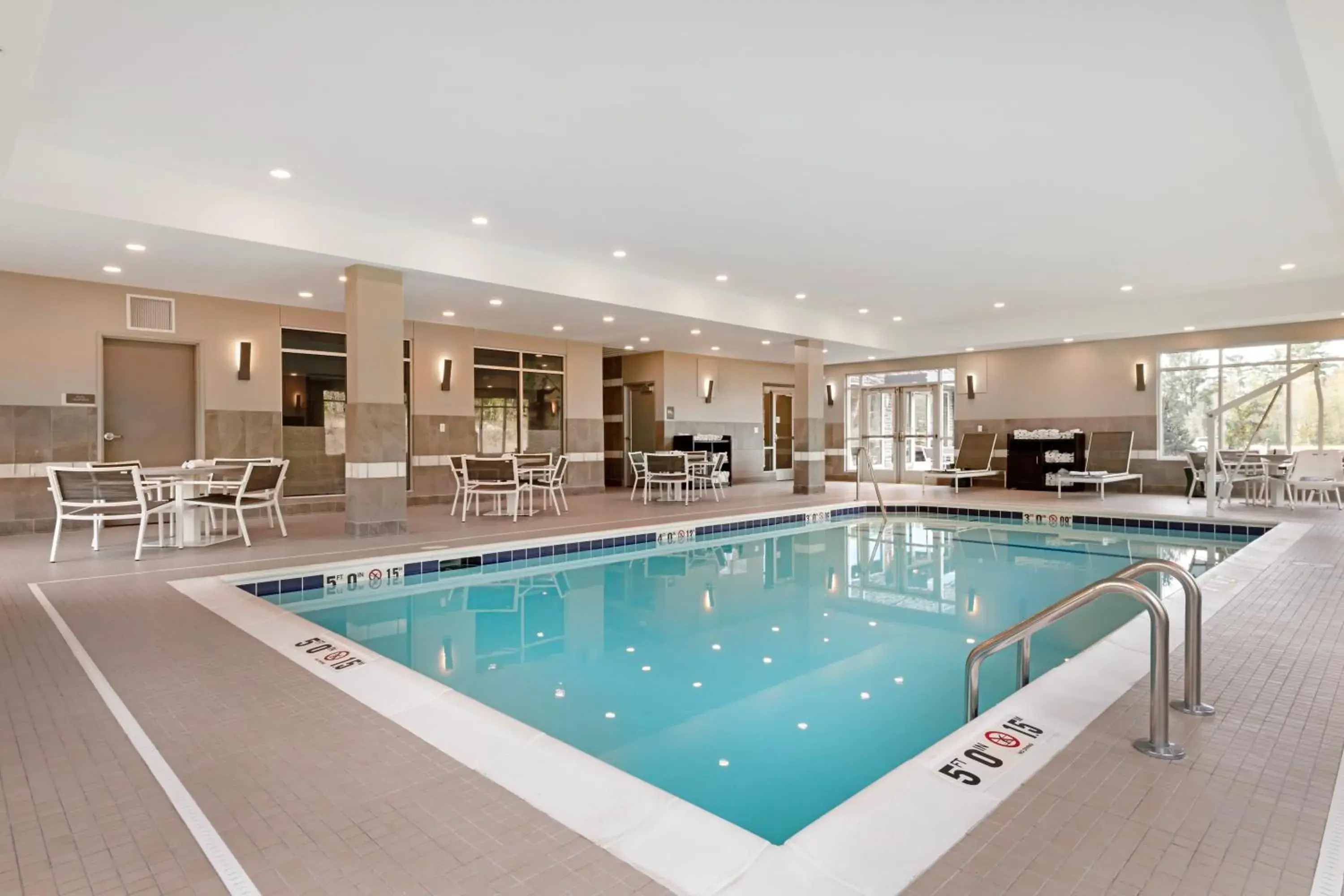 Swimming pool in Best Western Plus Grand Rapids MN Swimming pool in Best Western Plus Grand Rapids MN