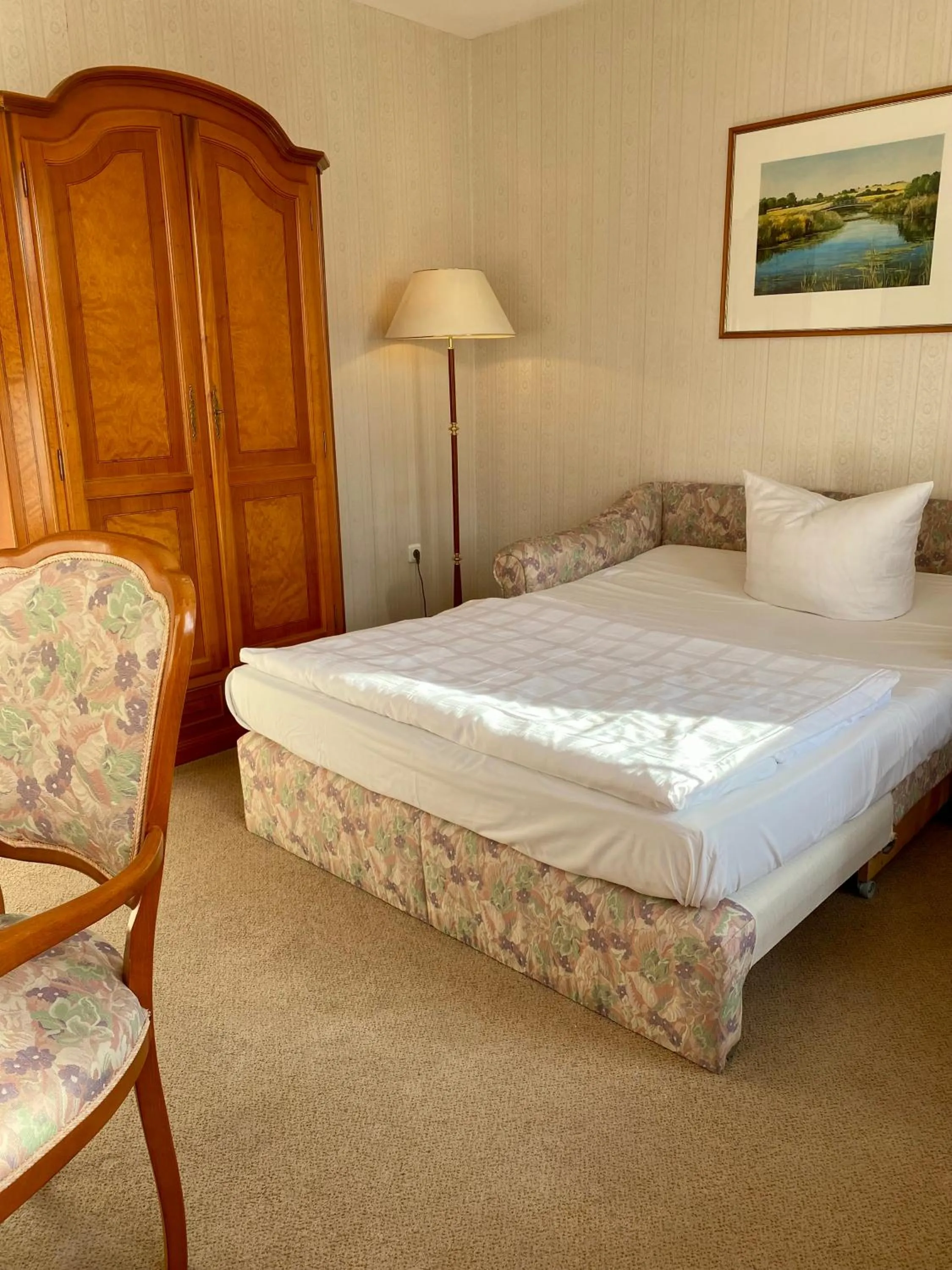 Bed in Hotel am Markt Altentreptow