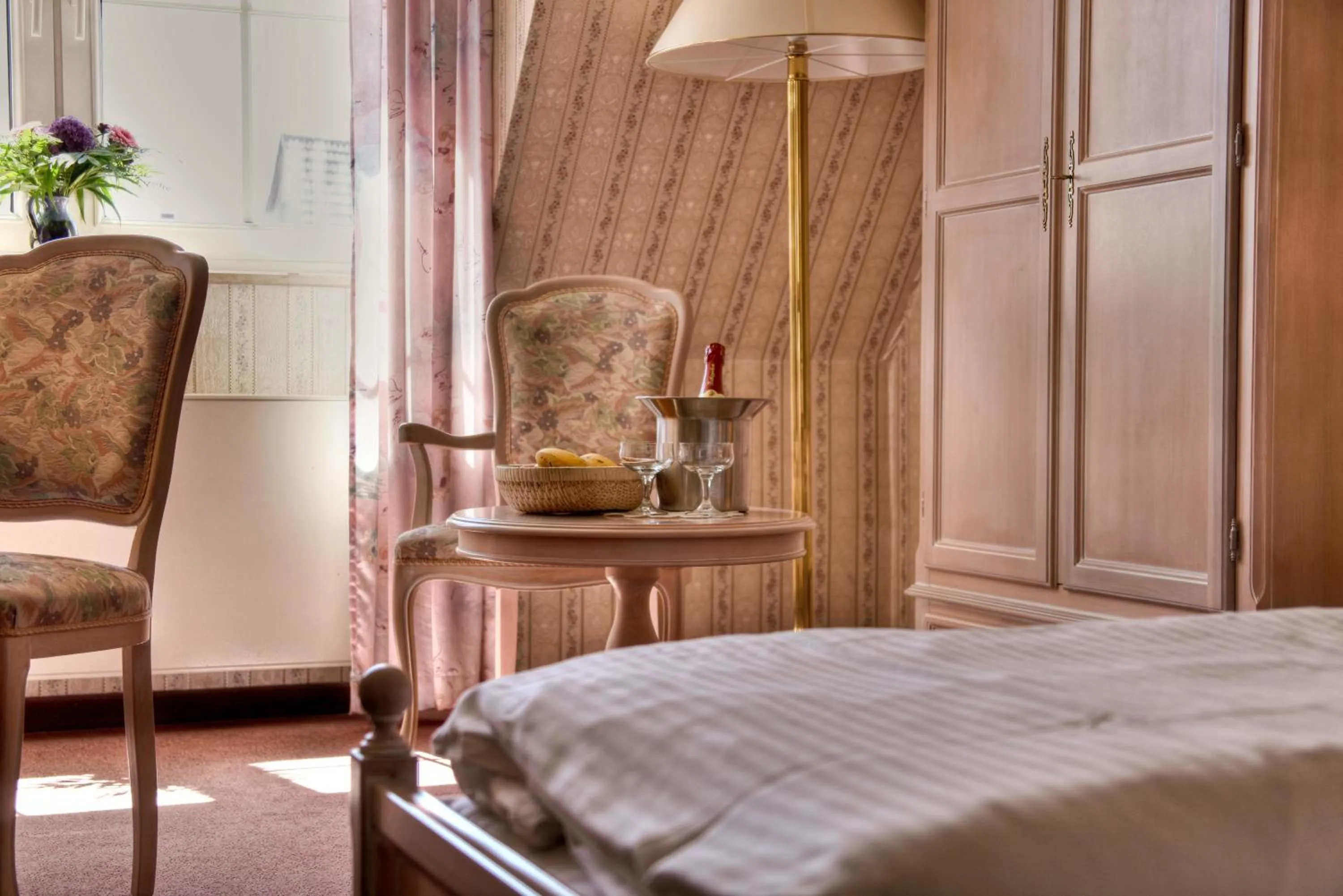 Bed in Hotel am Markt Altentreptow