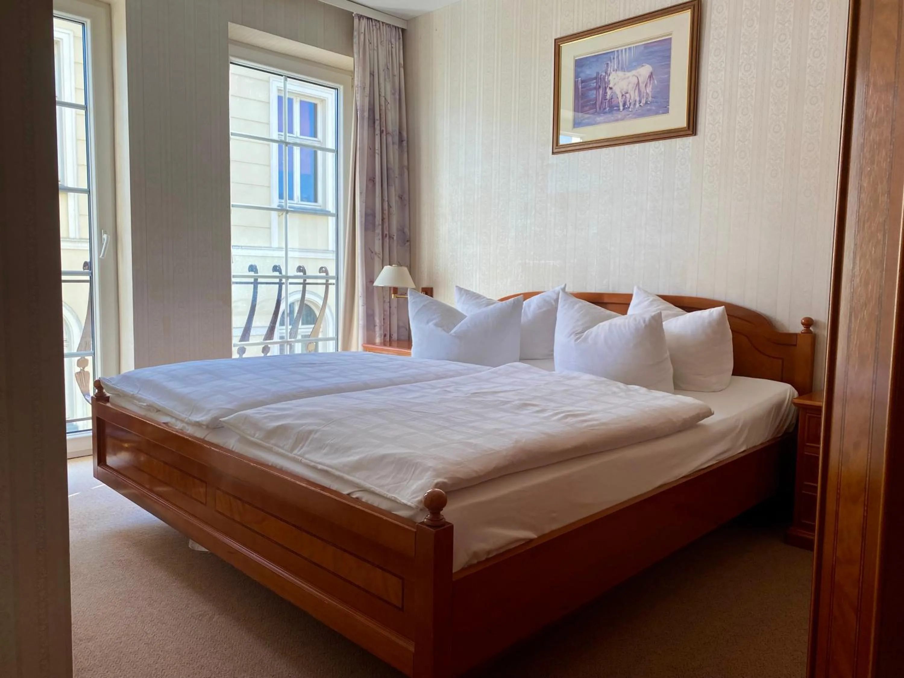 Bed in Hotel am Markt Altentreptow