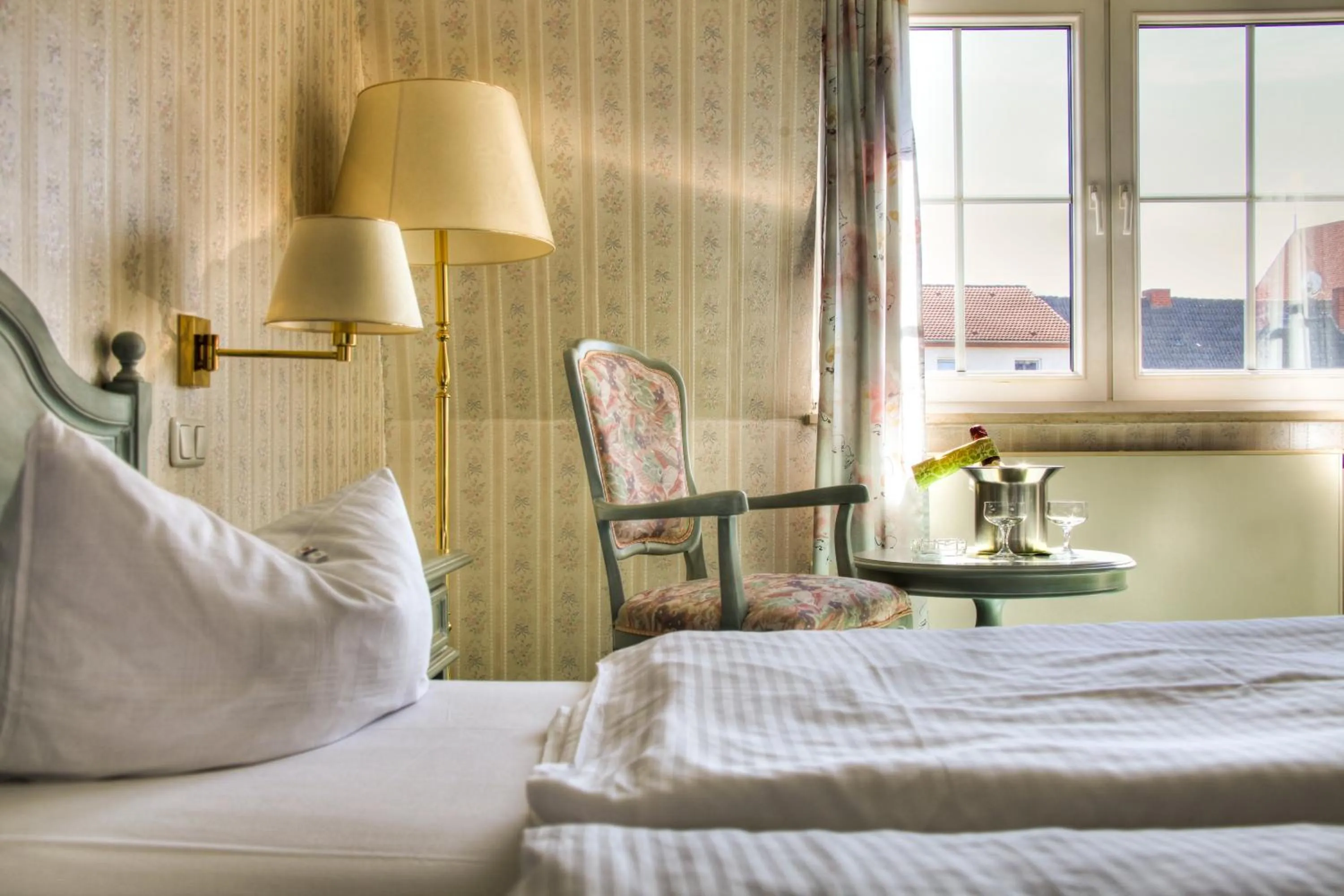 Bed in Hotel am Markt Altentreptow