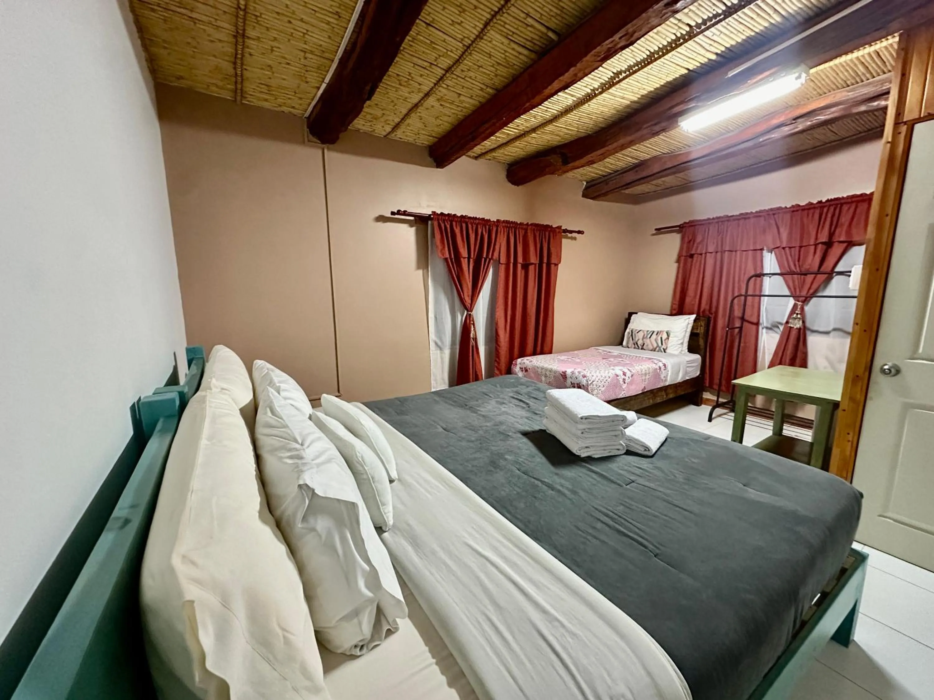 Triple Room with Private External Bathroom in Hostal Qachi Chentura