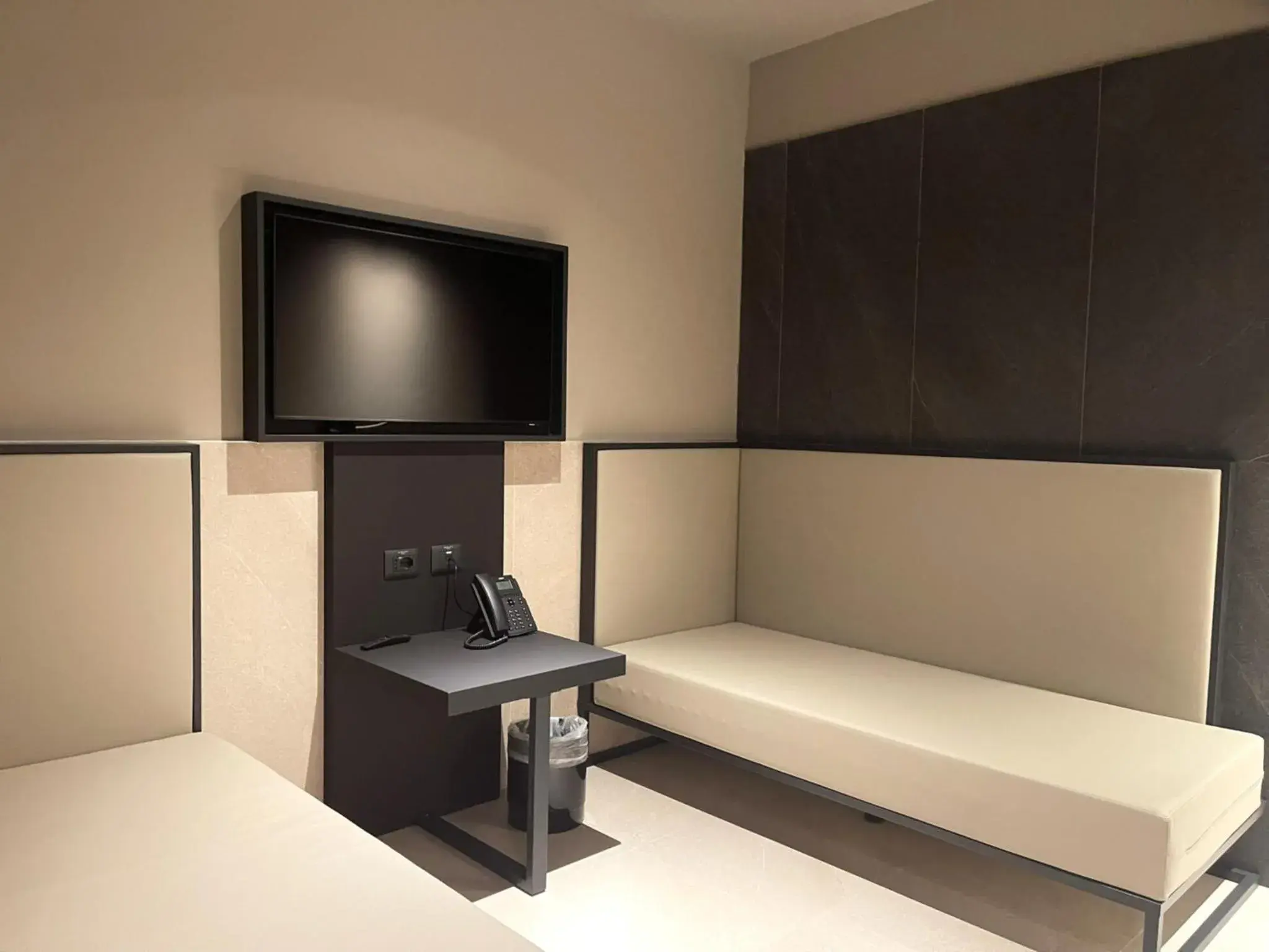 Bedroom, Bed in Scarlatti Hotel Milano Bedroom, Bed in Scarlatti Hotel Milano