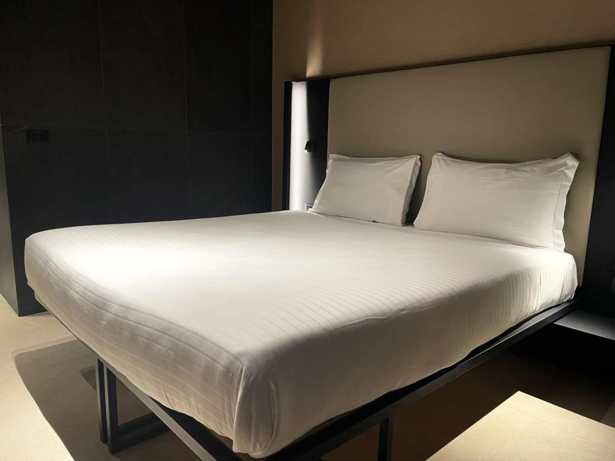 Bedroom, Bed in Scarlatti Hotel Milano