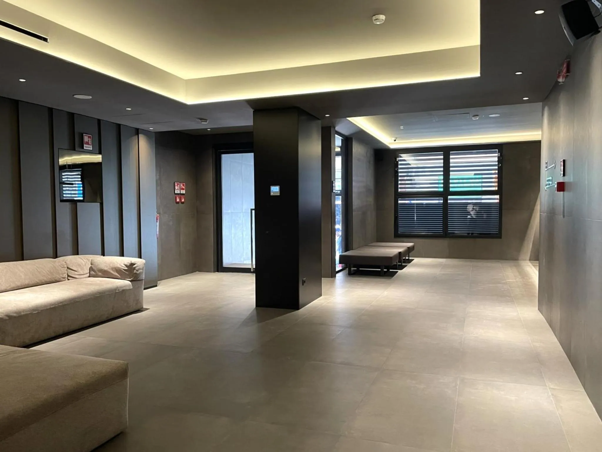 Lobby or reception in Scarlatti Hotel Milano