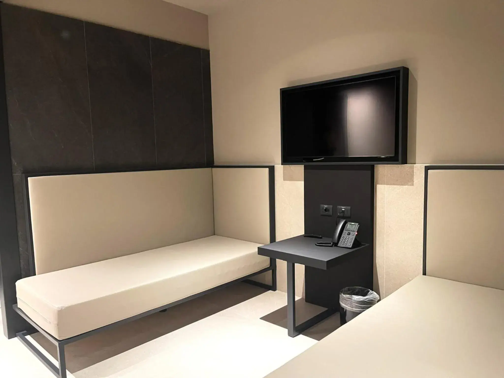 Bedroom, Bed in Scarlatti Hotel Milano Bedroom, Bed in Scarlatti Hotel Milano