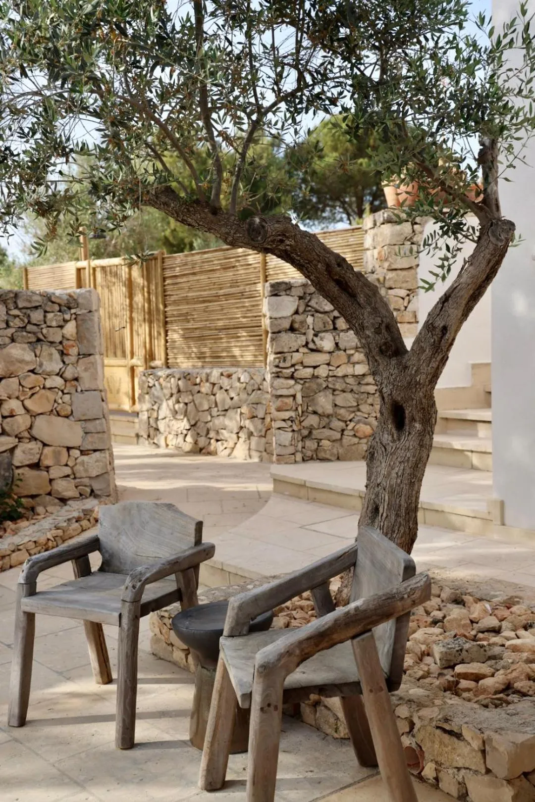 Decorative detail in Tenuta Negroamaro