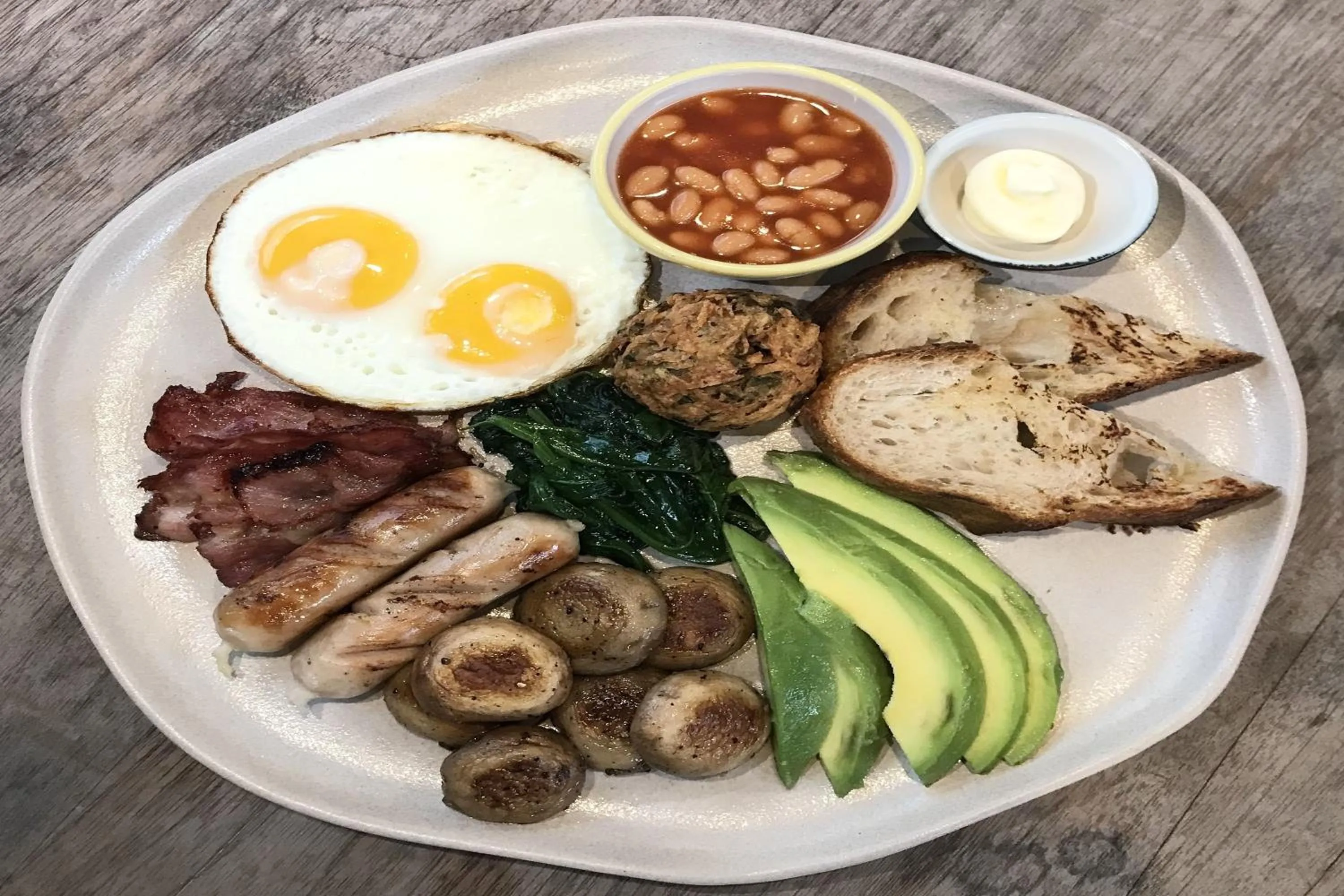 Food and drinks in Coco & Pineapple Pants Hostel