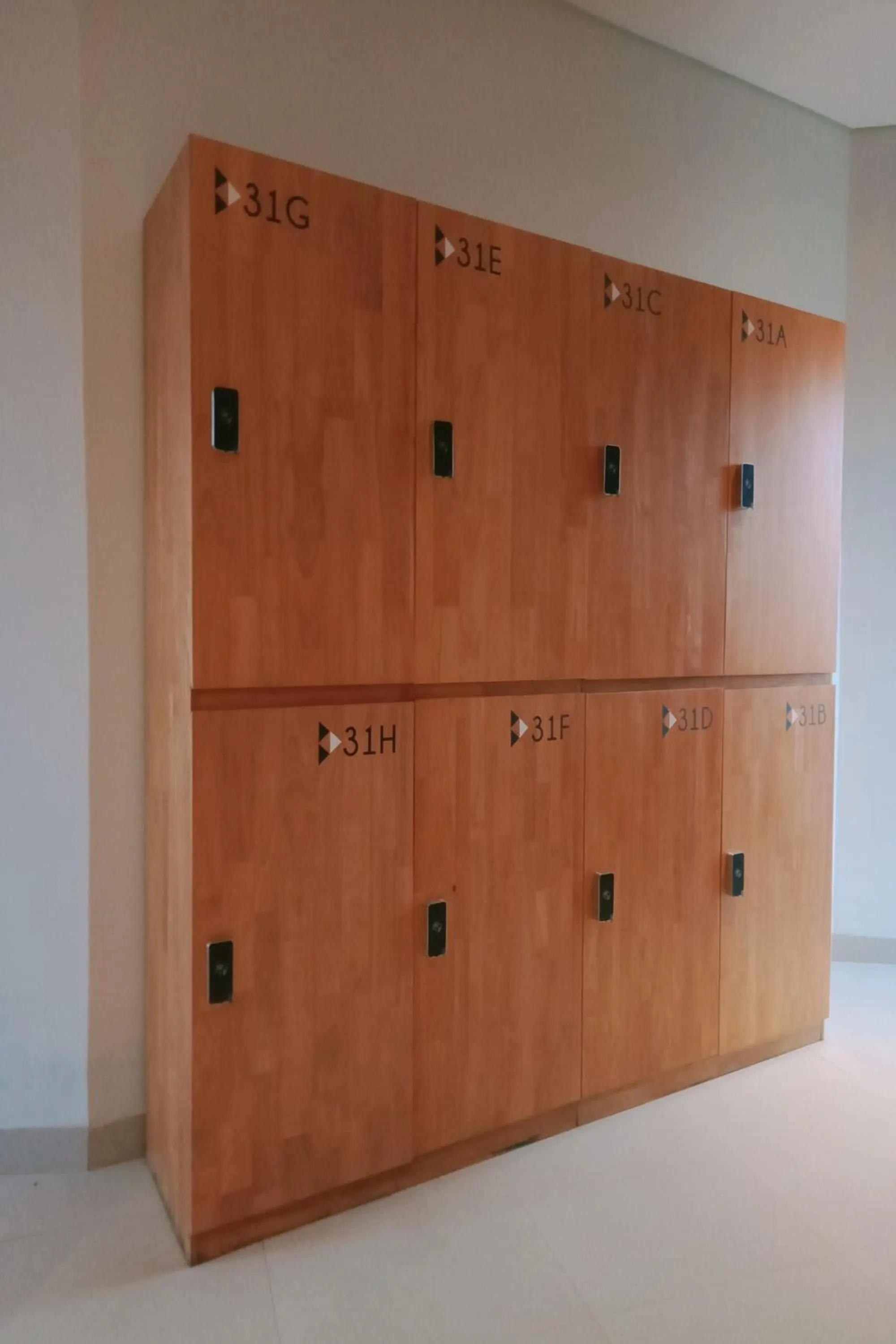 wardrobe in Coco & Pineapple Pants Hostel