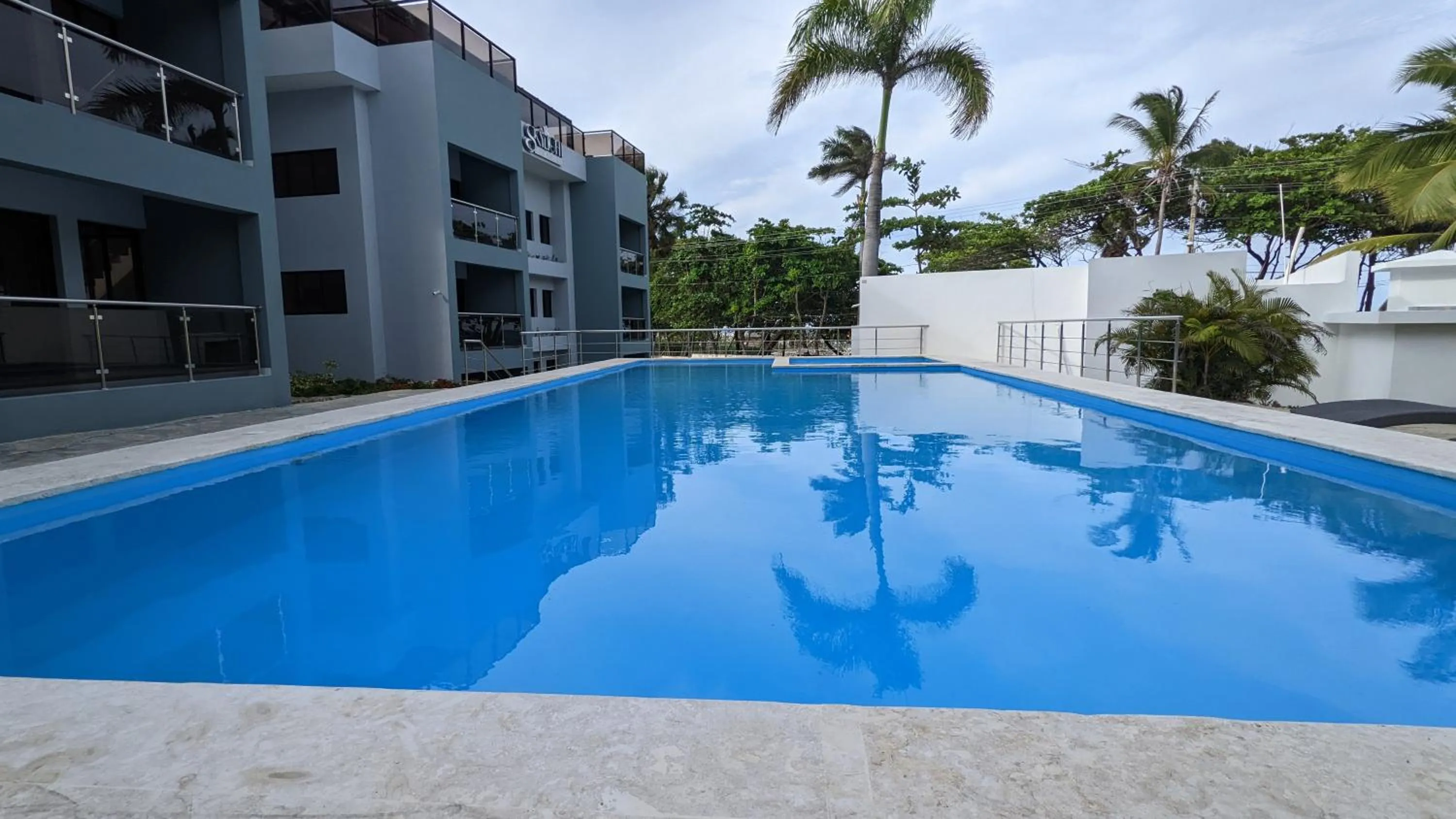 Skylight Suites Hotel