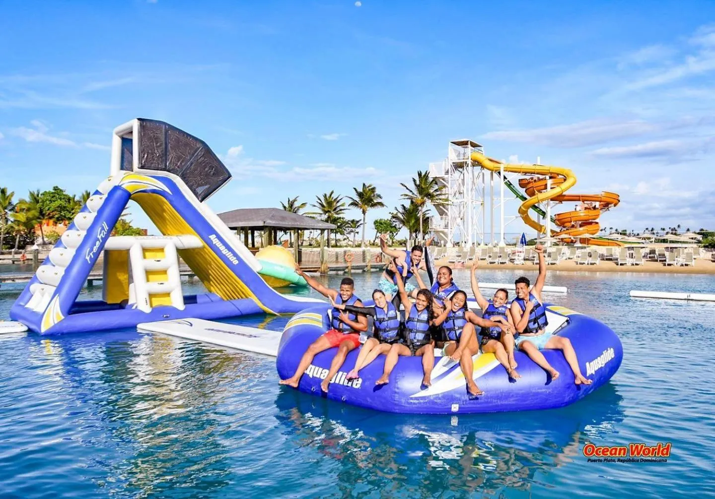 Aqua park in Skylight Suites Hotel