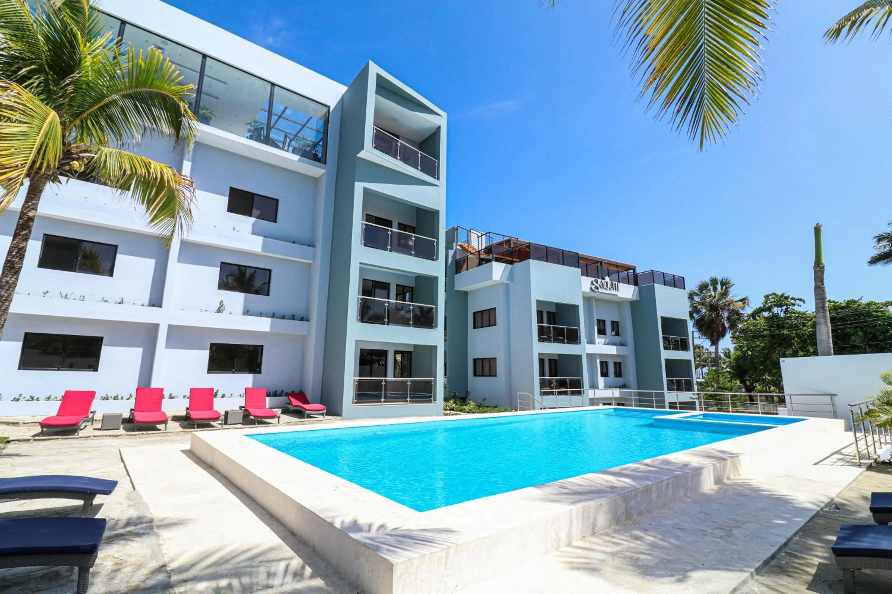 Skylight Suites Hotel