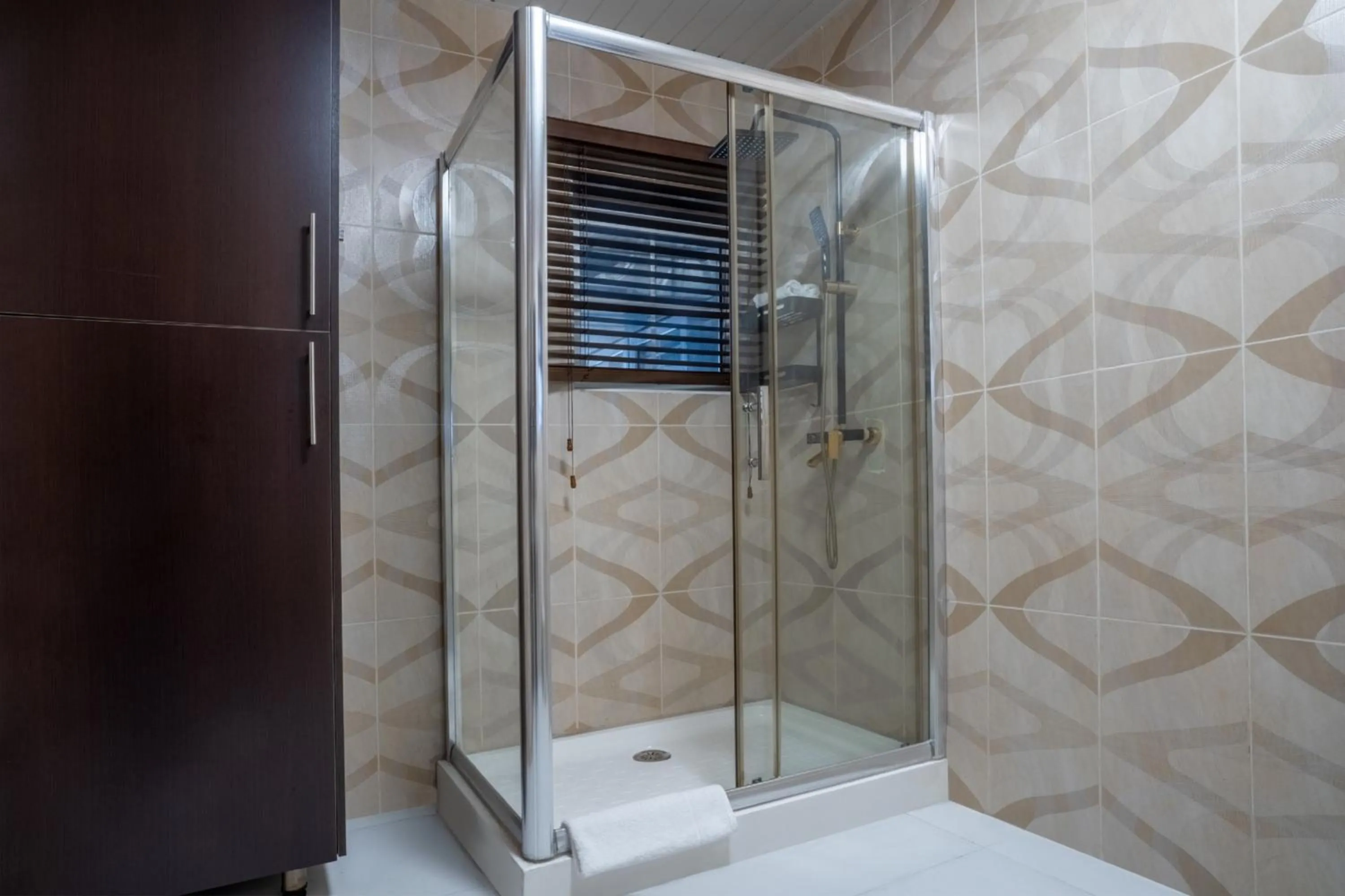 Shower in Alvanti Residences