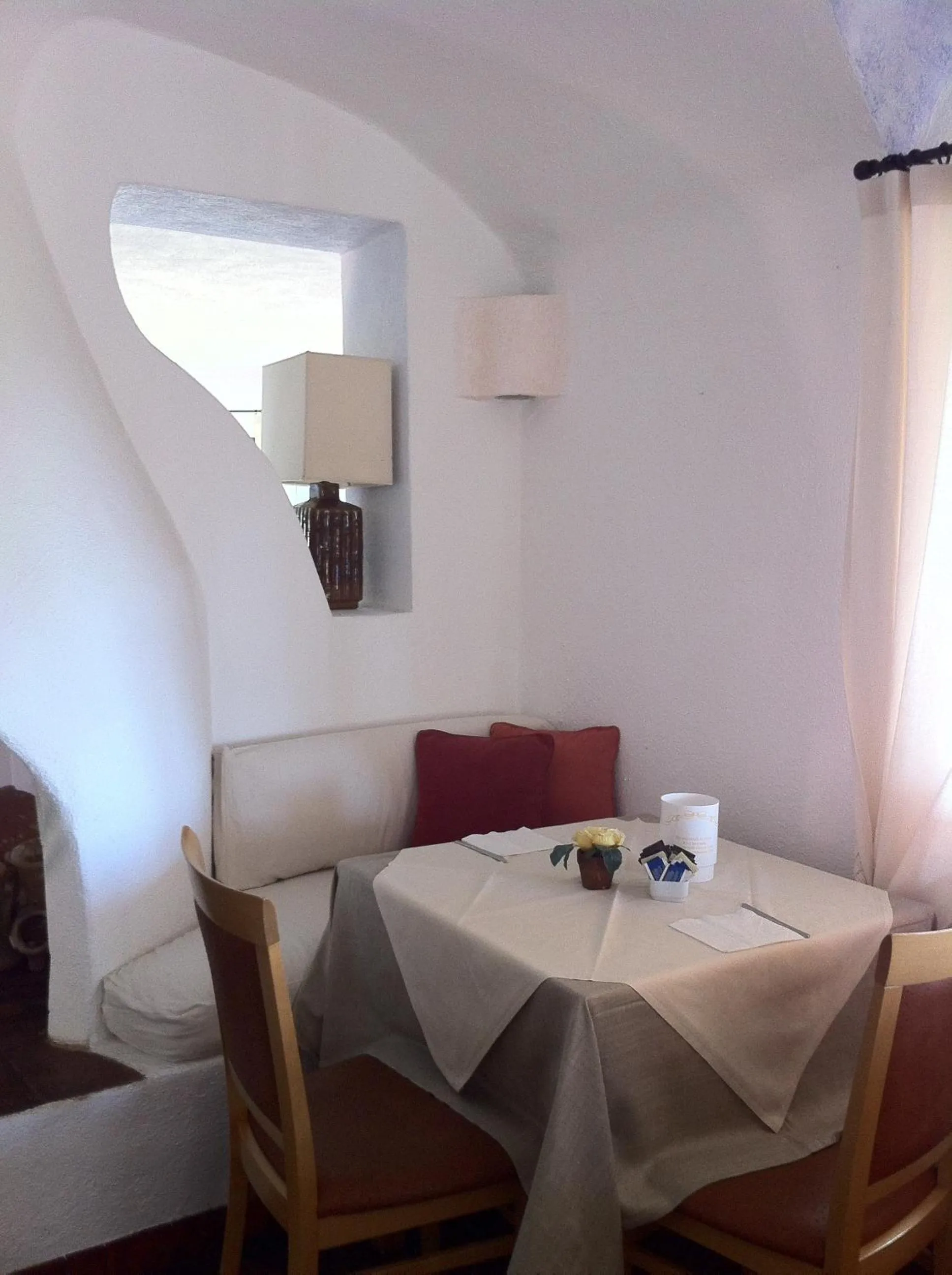 Restaurant/places to eat in Hotel Valdiola